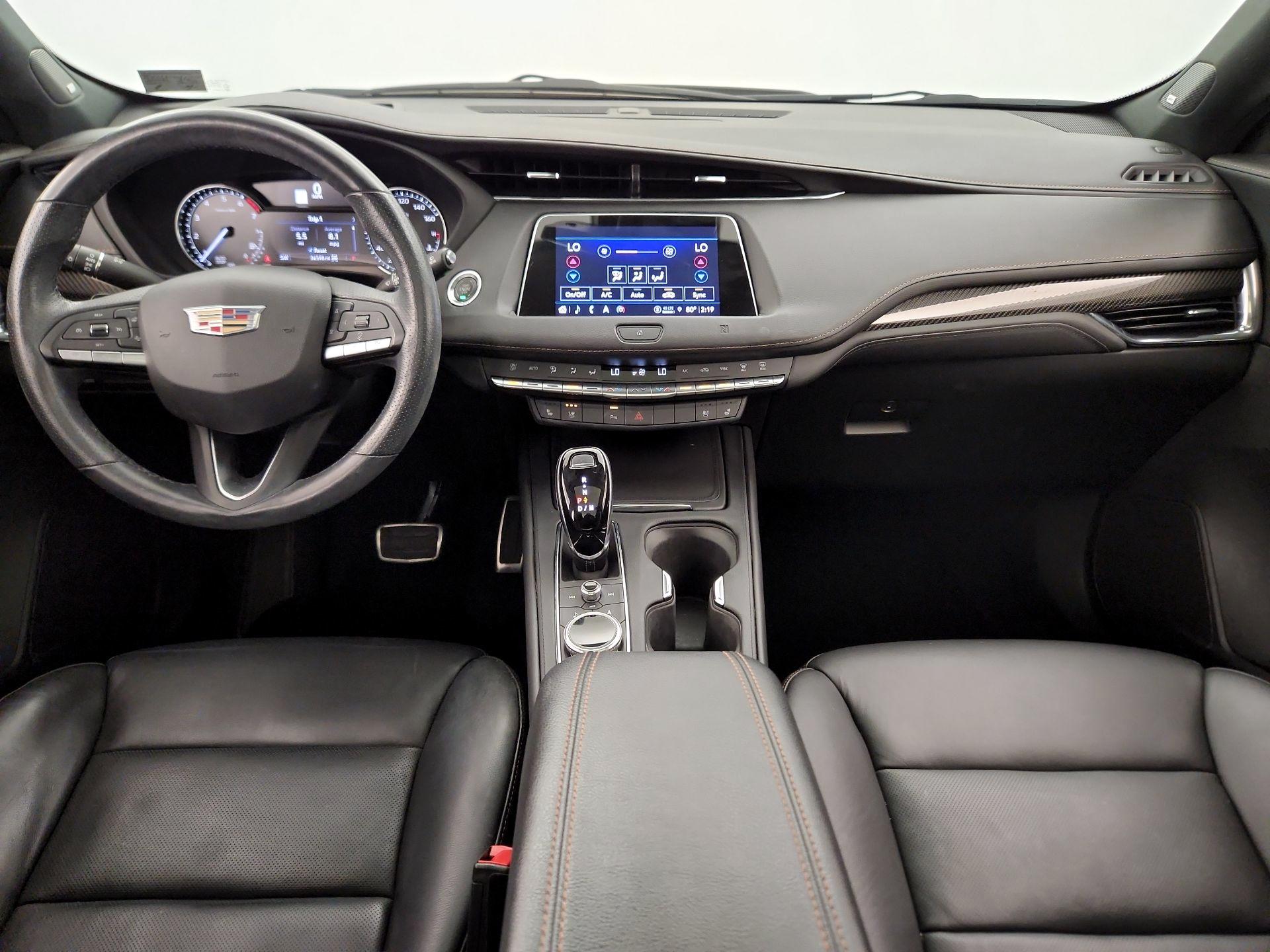 Thumbnail: 2021 Cadillac XT4 - 9