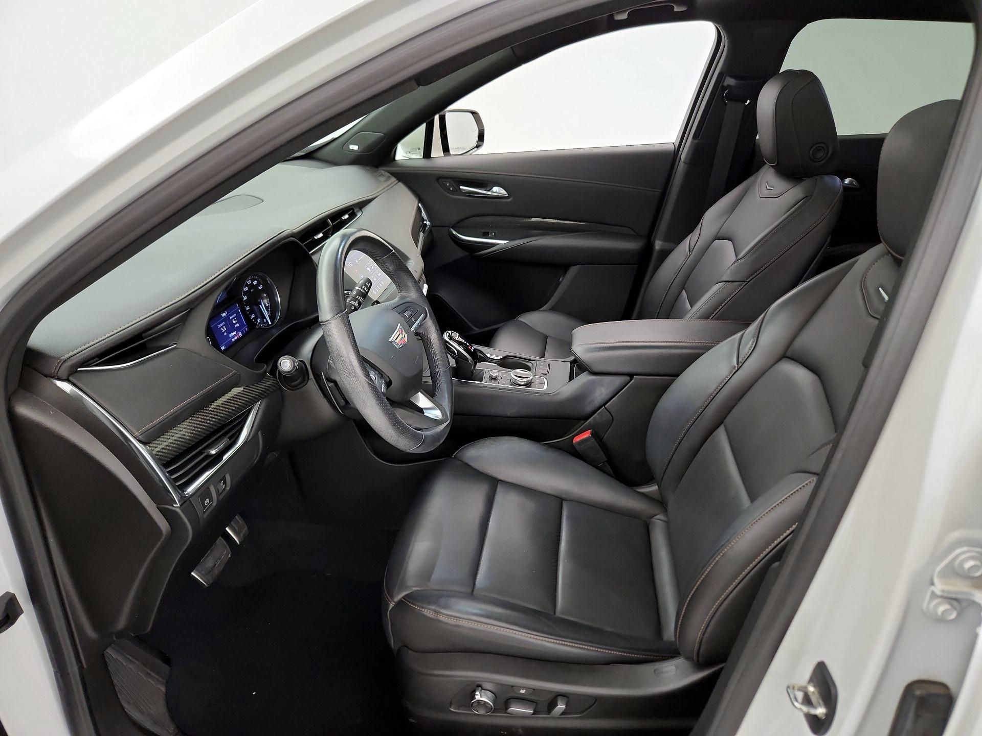Thumbnail: 2021 Cadillac XT4 - 11