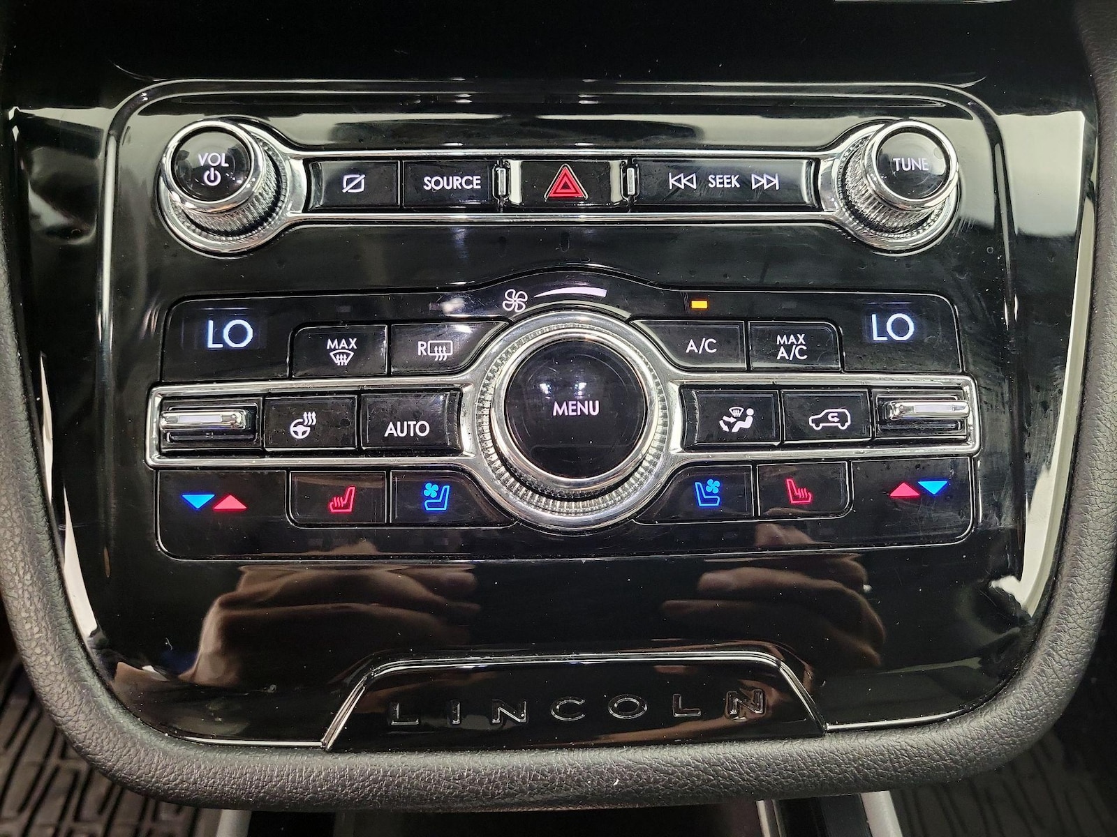 2020 Lincoln Corsair Base - Photo 18