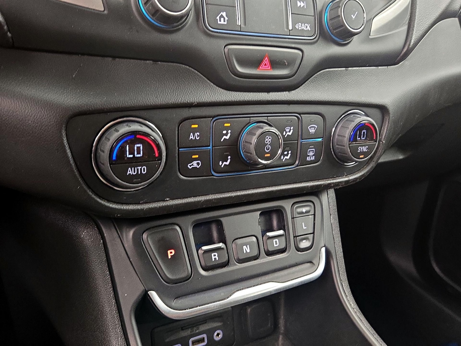 2020 GMC Terrain SLE - Photo 18