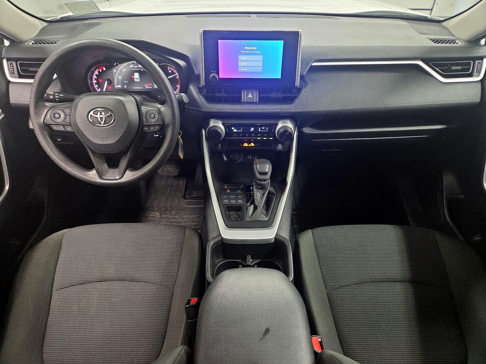 2025 Toyota RAV4 LE - Photo 10
