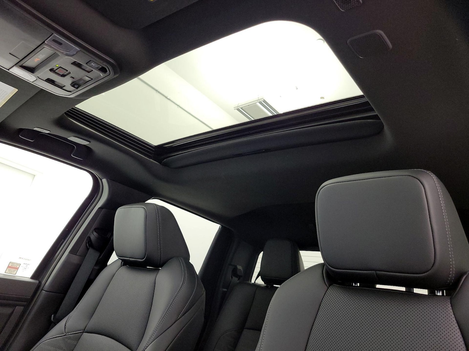 Sunroof(s) & Overhead Airbags