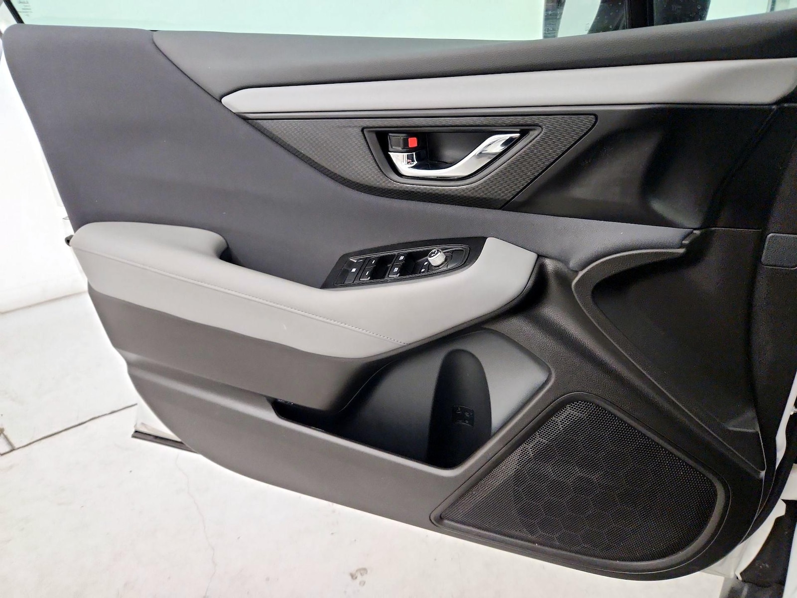 2024 Subaru Outback Premium - Photo 11
