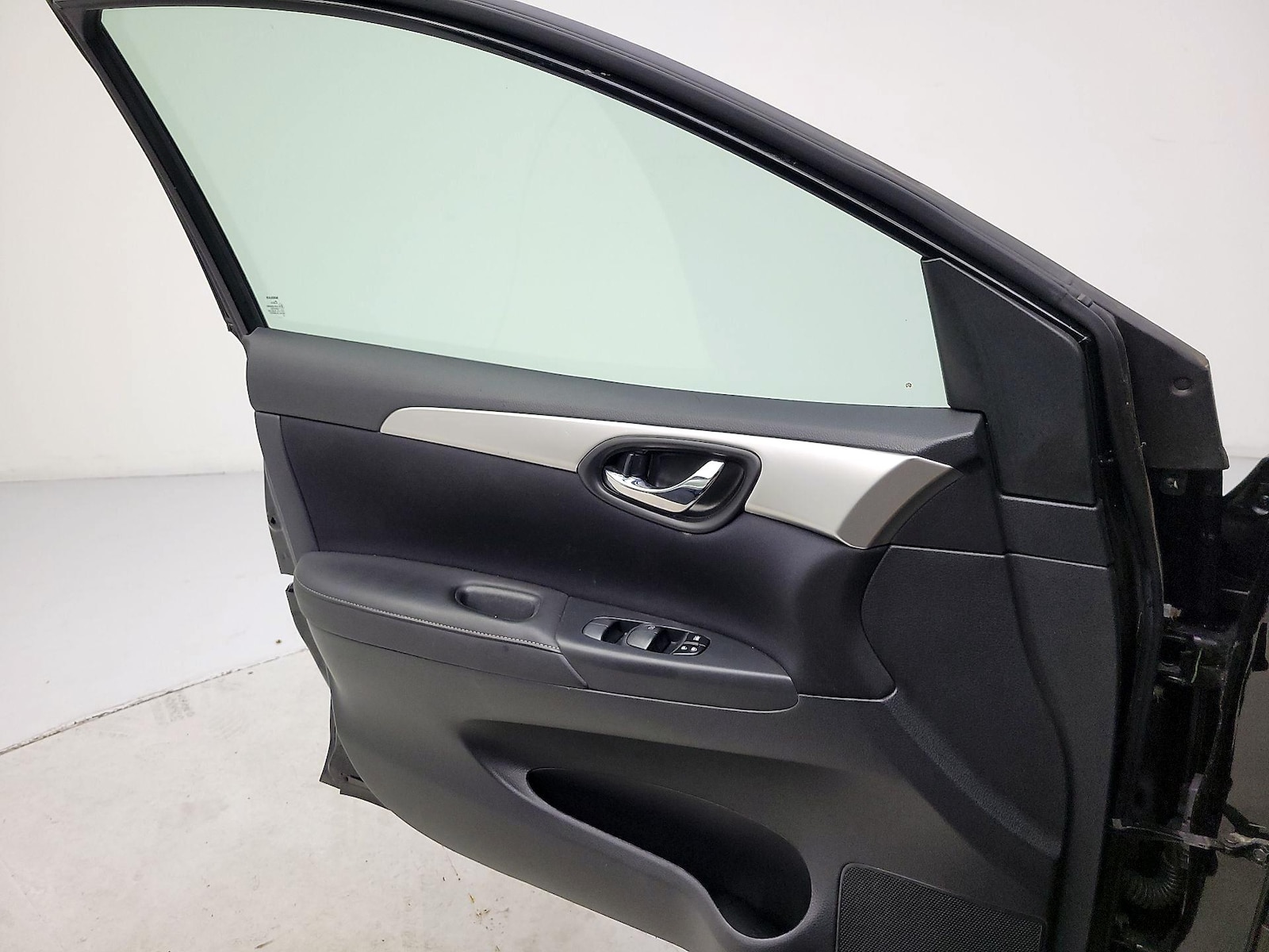 2017 Nissan Sentra S - Photo 13