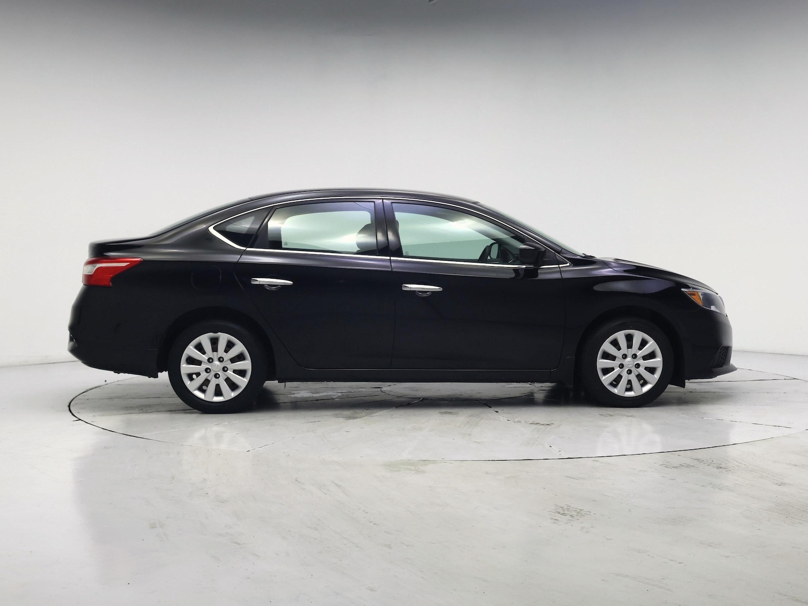 2017 Nissan Sentra S - Photo 8