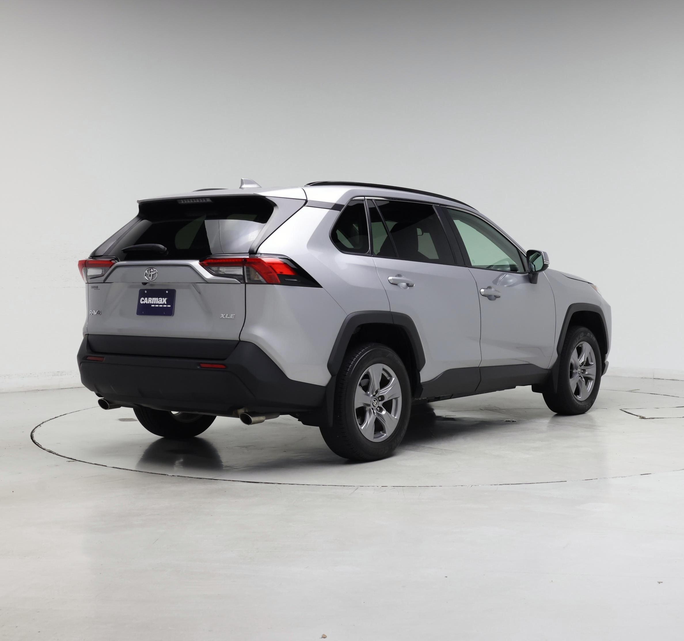 Thumbnail: 2024 Toyota RAV4 - 8