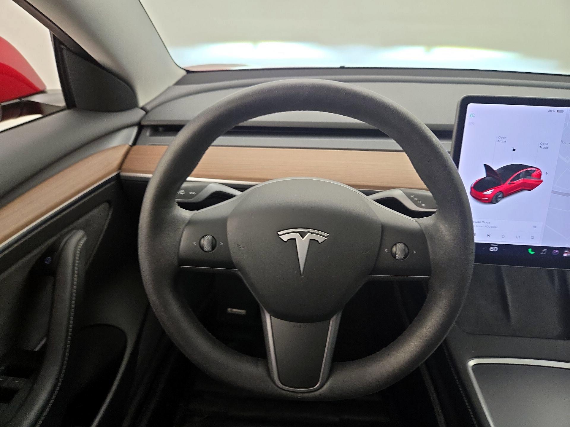 Thumbnail: 2022 Tesla Model 3 - 10