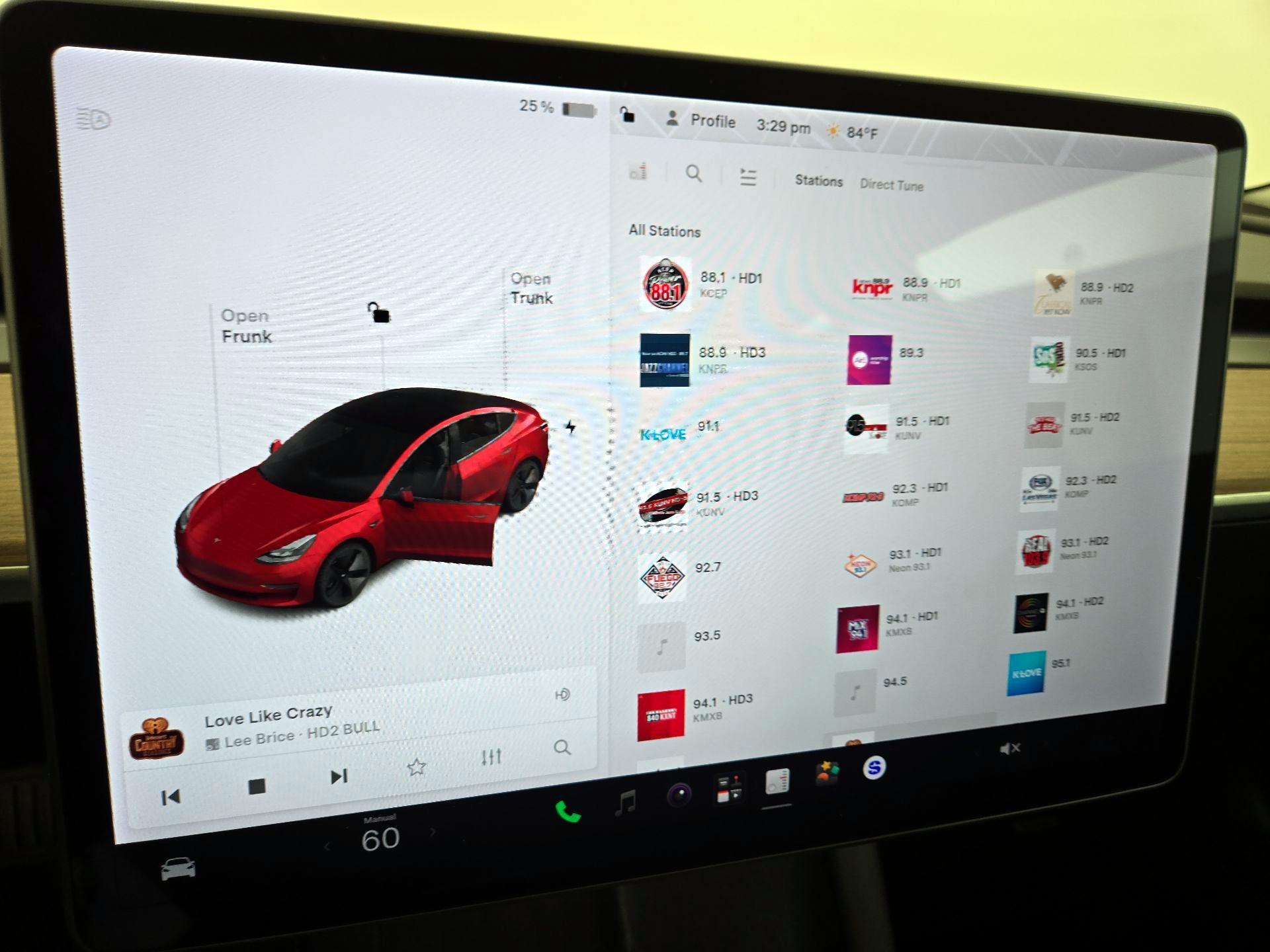 Thumbnail: 2022 Tesla Model 3 - 15