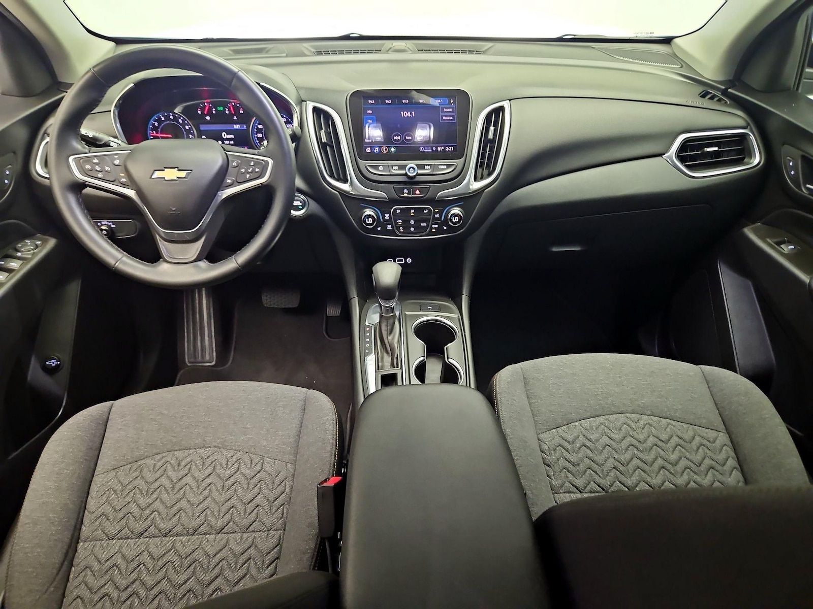 2023 Chevrolet Equinox LT - Photo 10