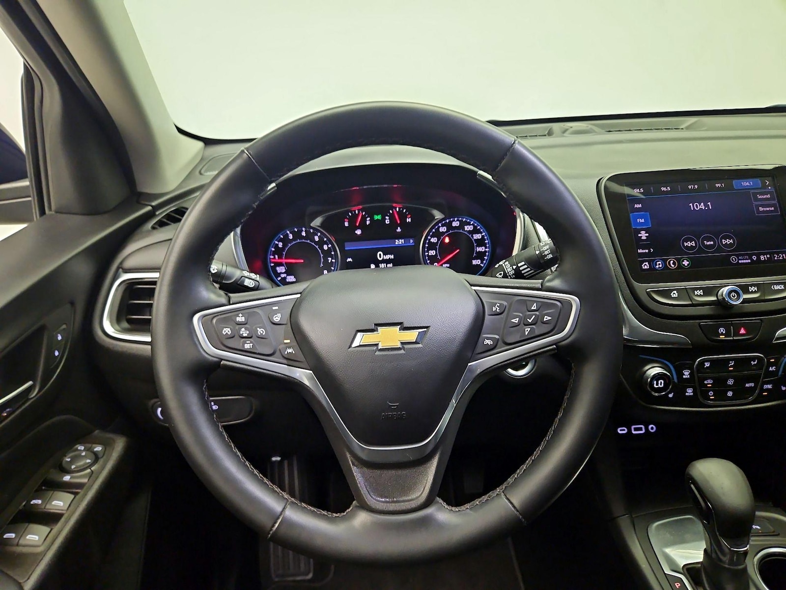 2023 Chevrolet Equinox LT - Photo 11