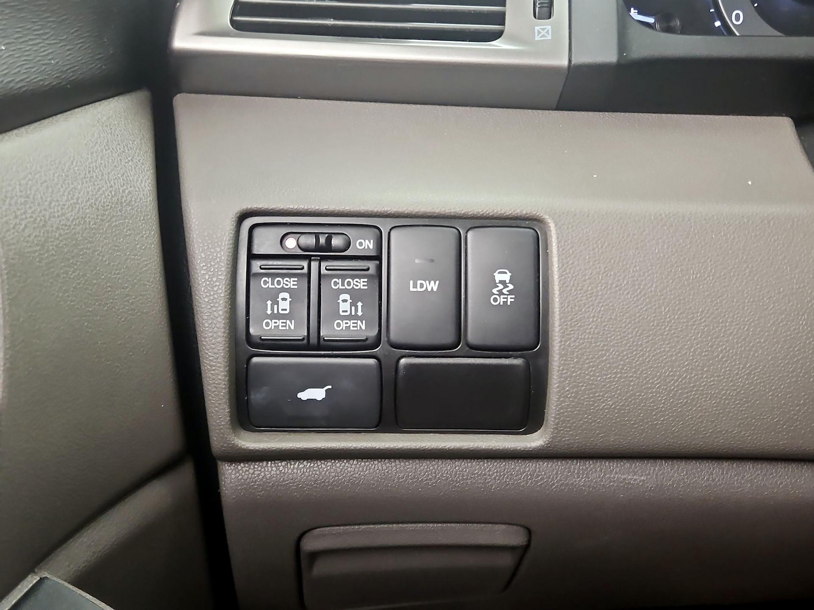 2015 Honda Odyssey EX-L - Photo 14