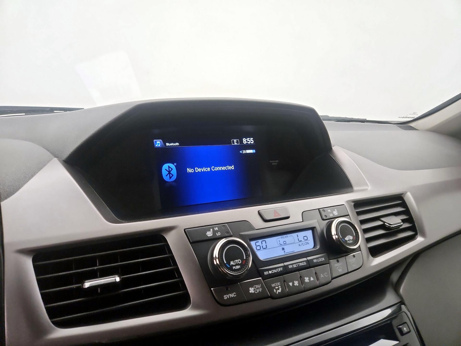 2015 Honda Odyssey EX-L - Photo 17