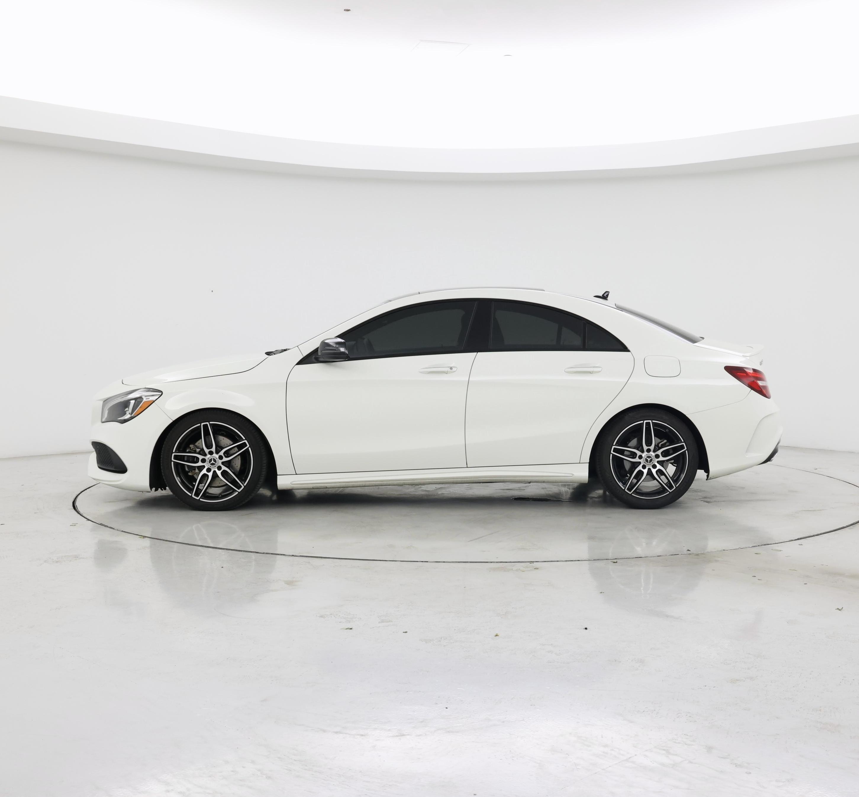Thumbnail: 2018 Mercedes-Benz CLA - 3