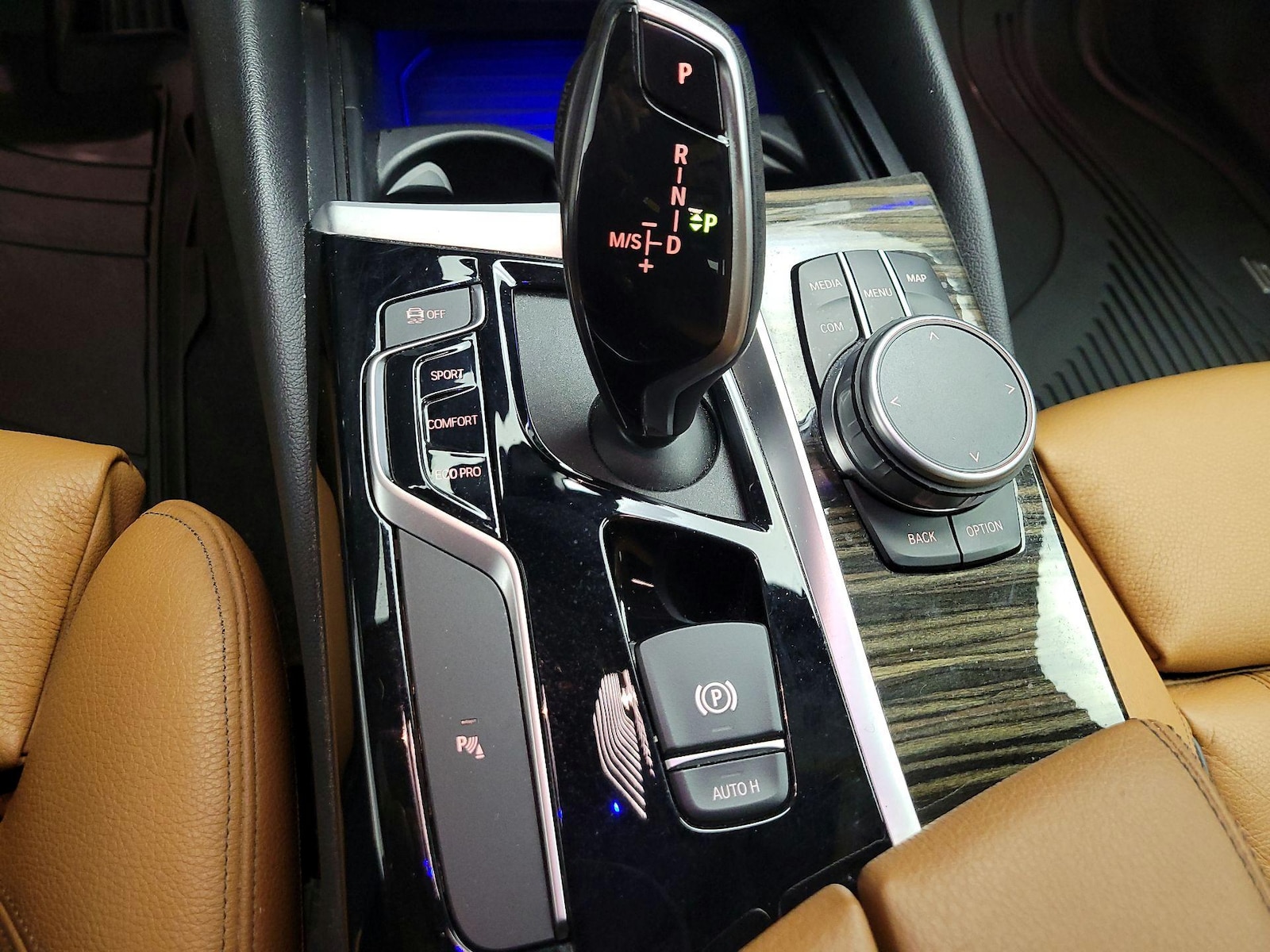 2020 BMW 5 Series 540i - Photo 19
