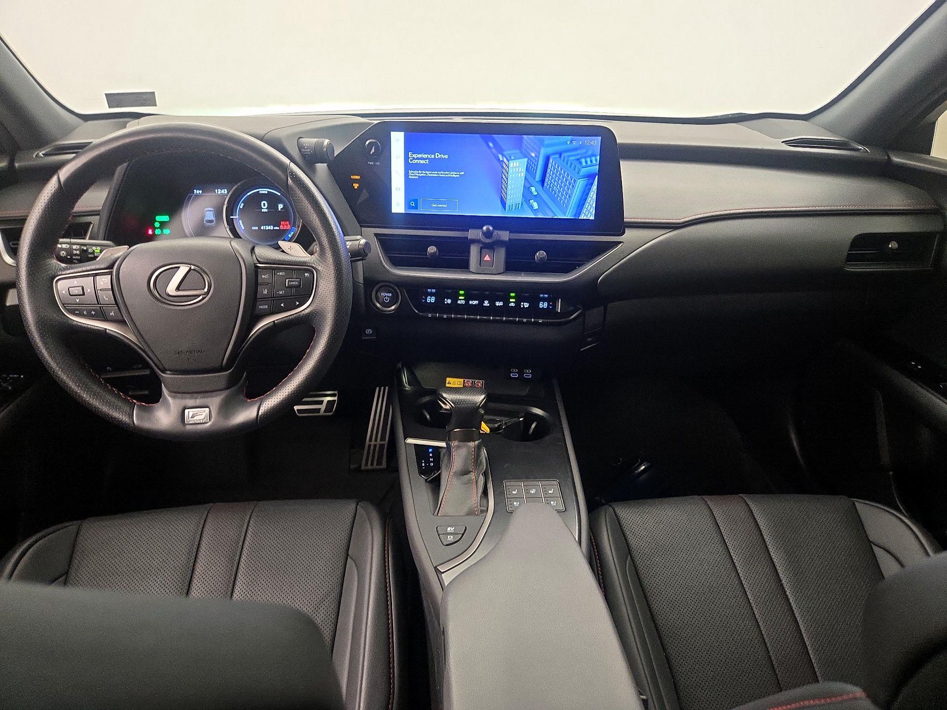 Thumbnail: 2023 Lexus UX - 9