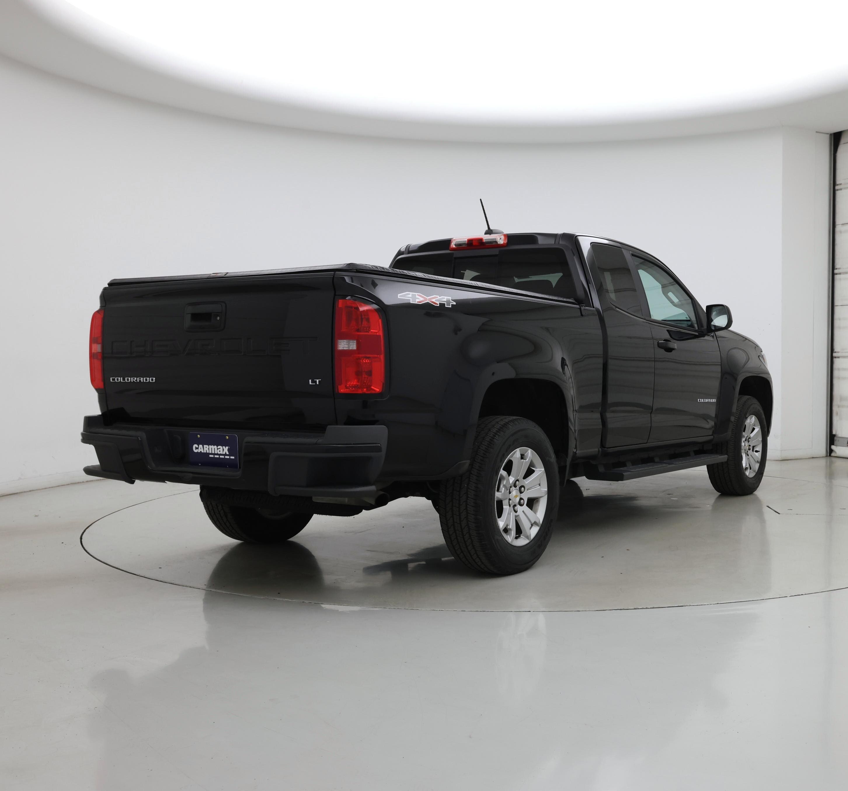 Thumbnail: 2022 Chevrolet Colorado - 8