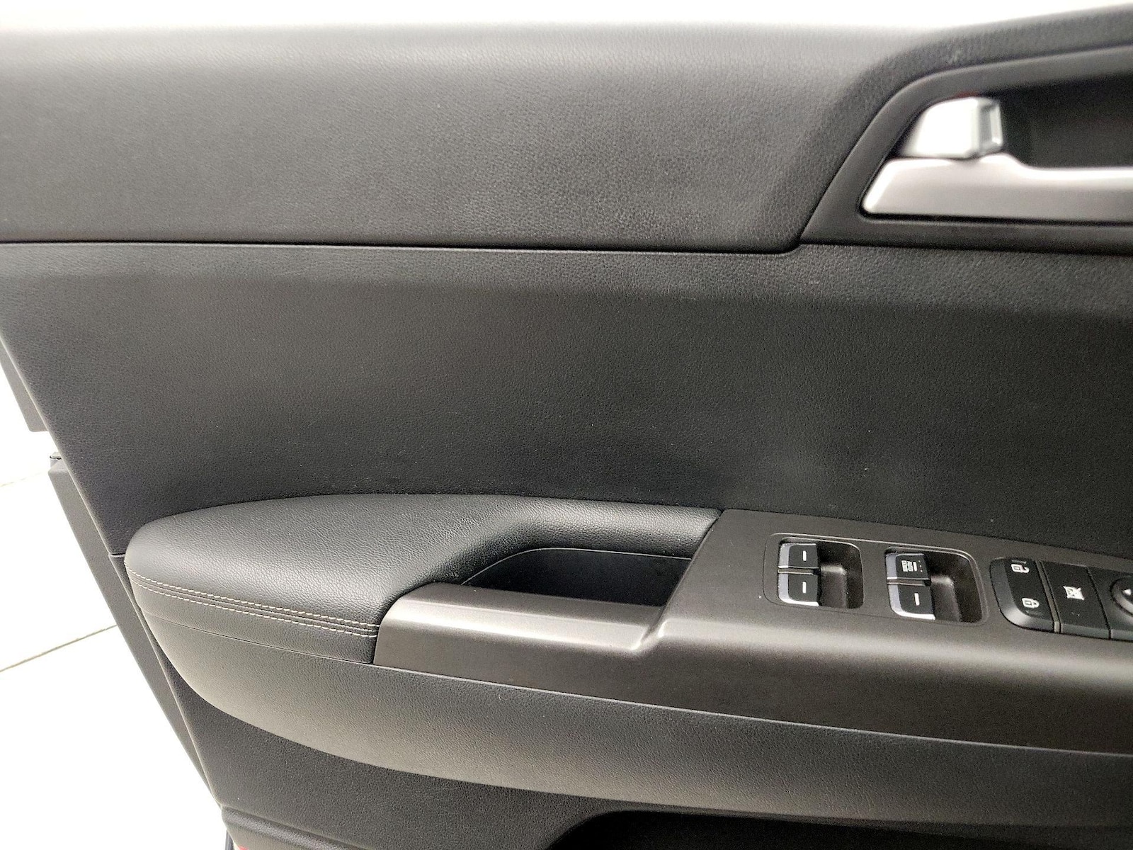 2018 Kia Sportage LX - Photo 13