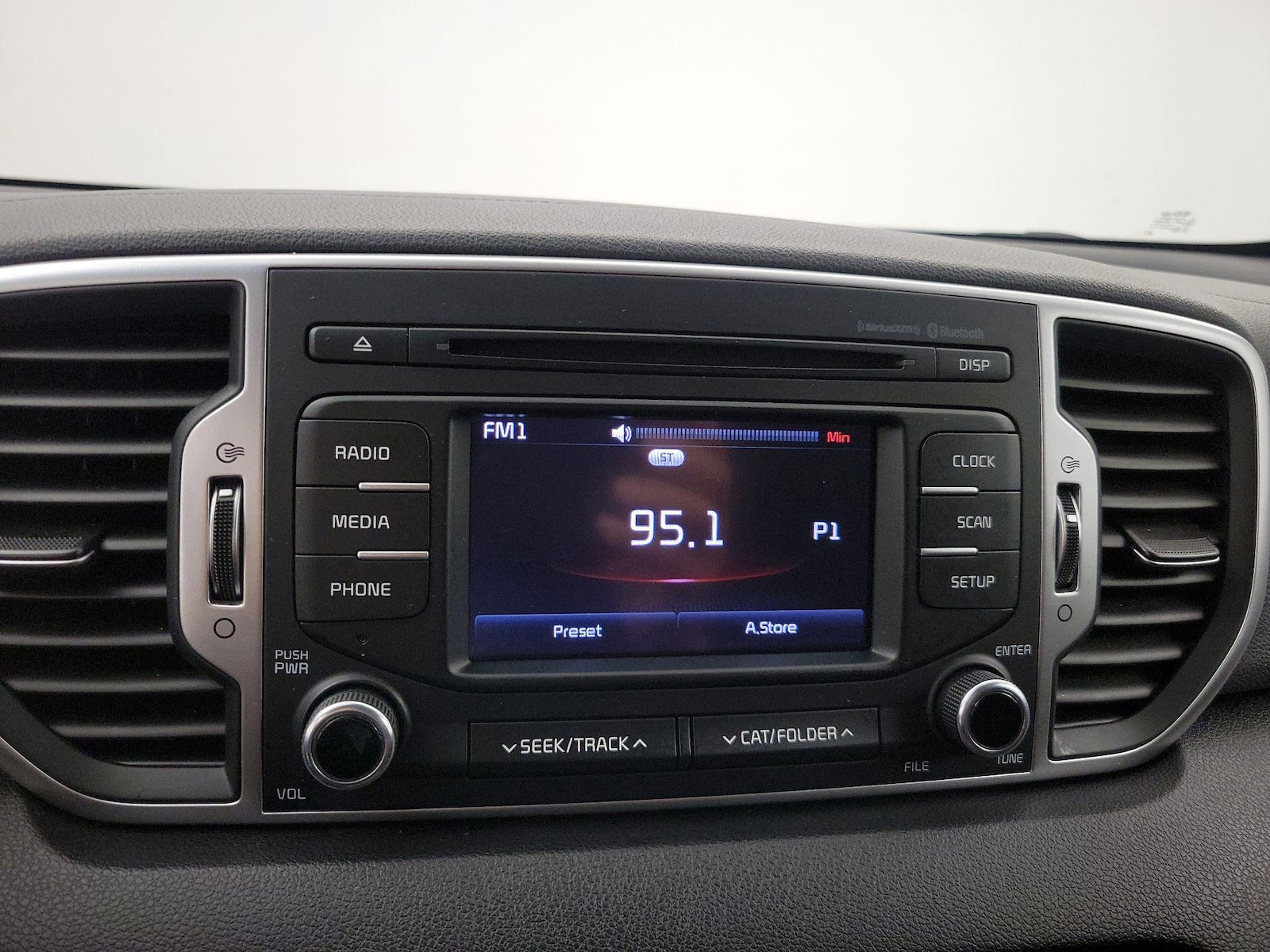 2018 Kia Sportage LX - Photo 16