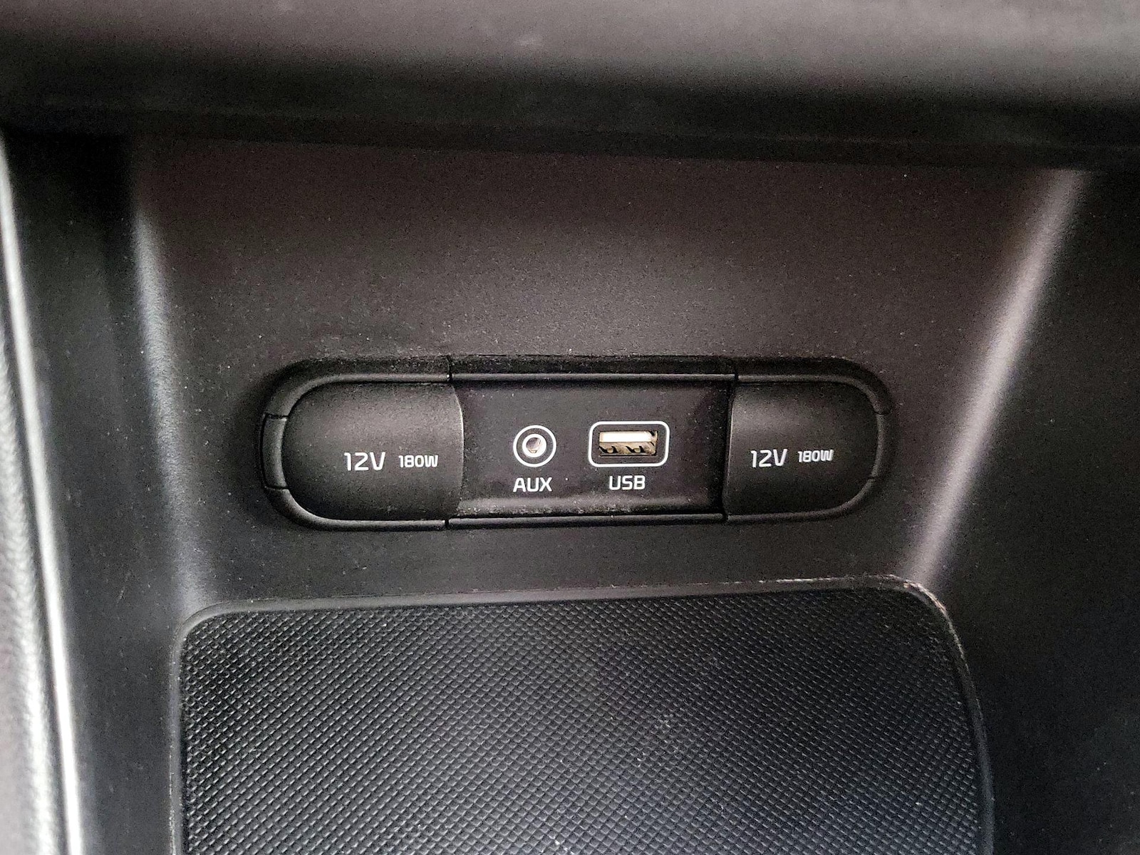 2018 Kia Sportage LX - Photo 19