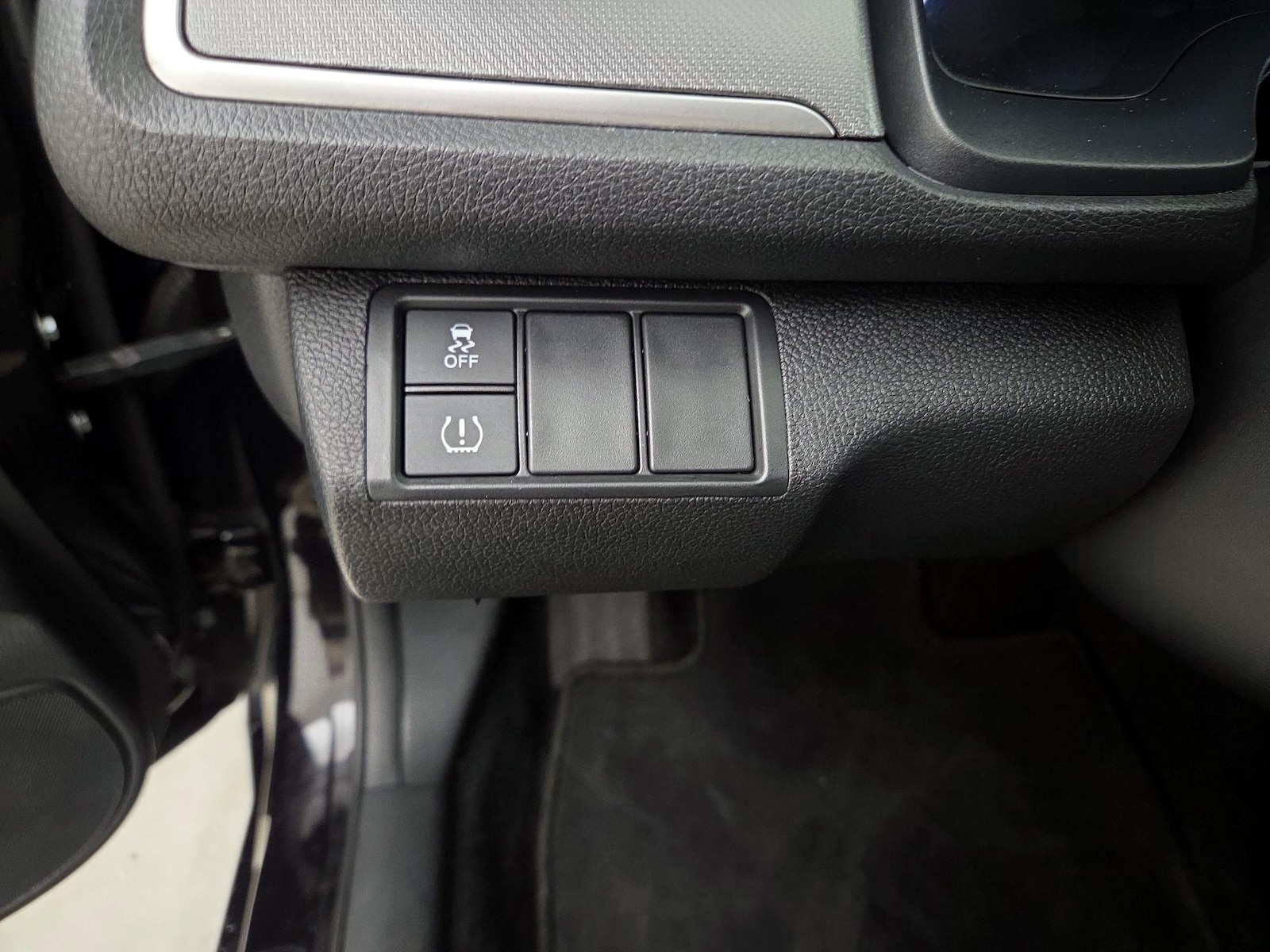2018 Honda Civic LX - Photo 14
