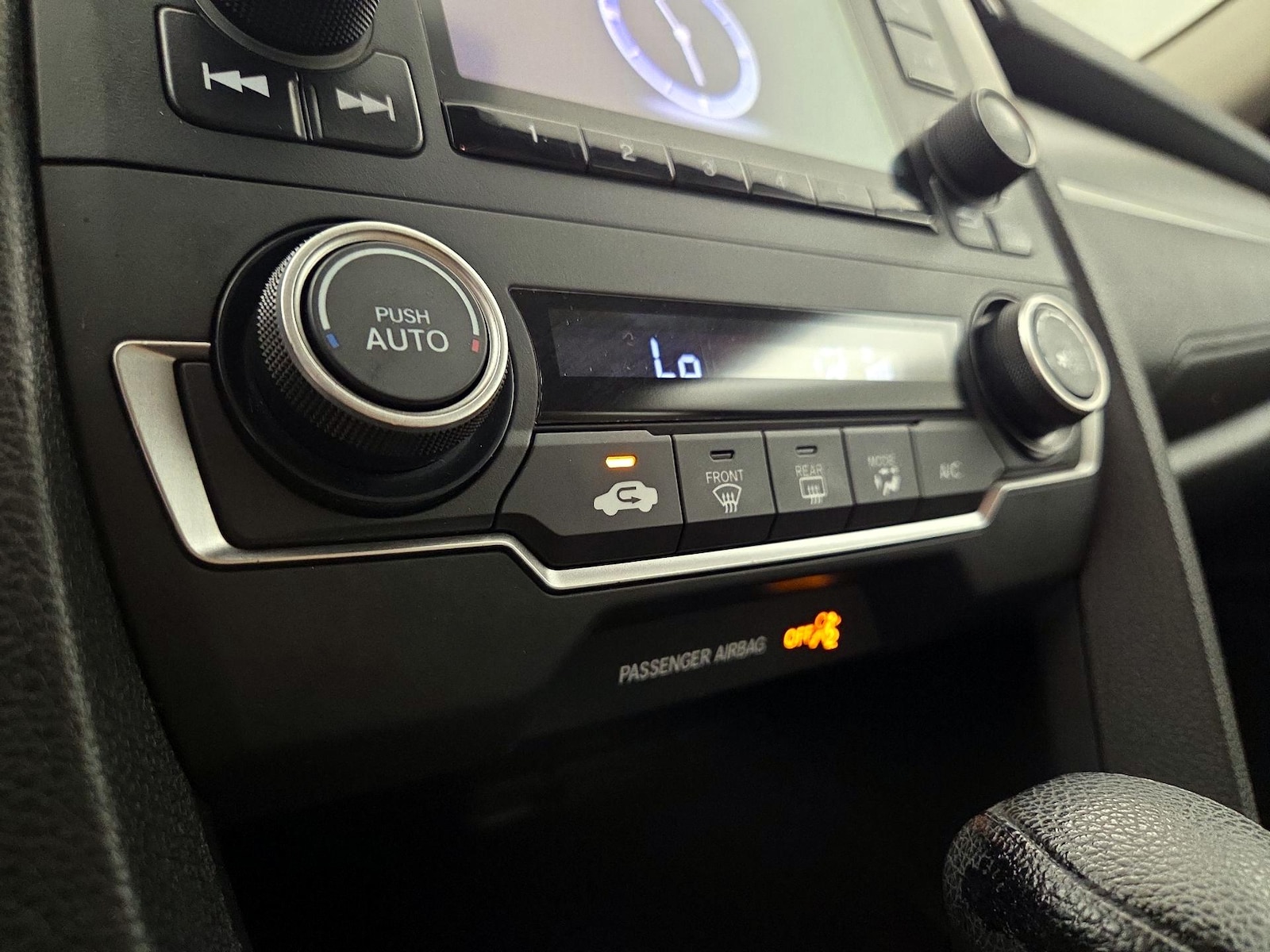2018 Honda Civic LX - Photo 17