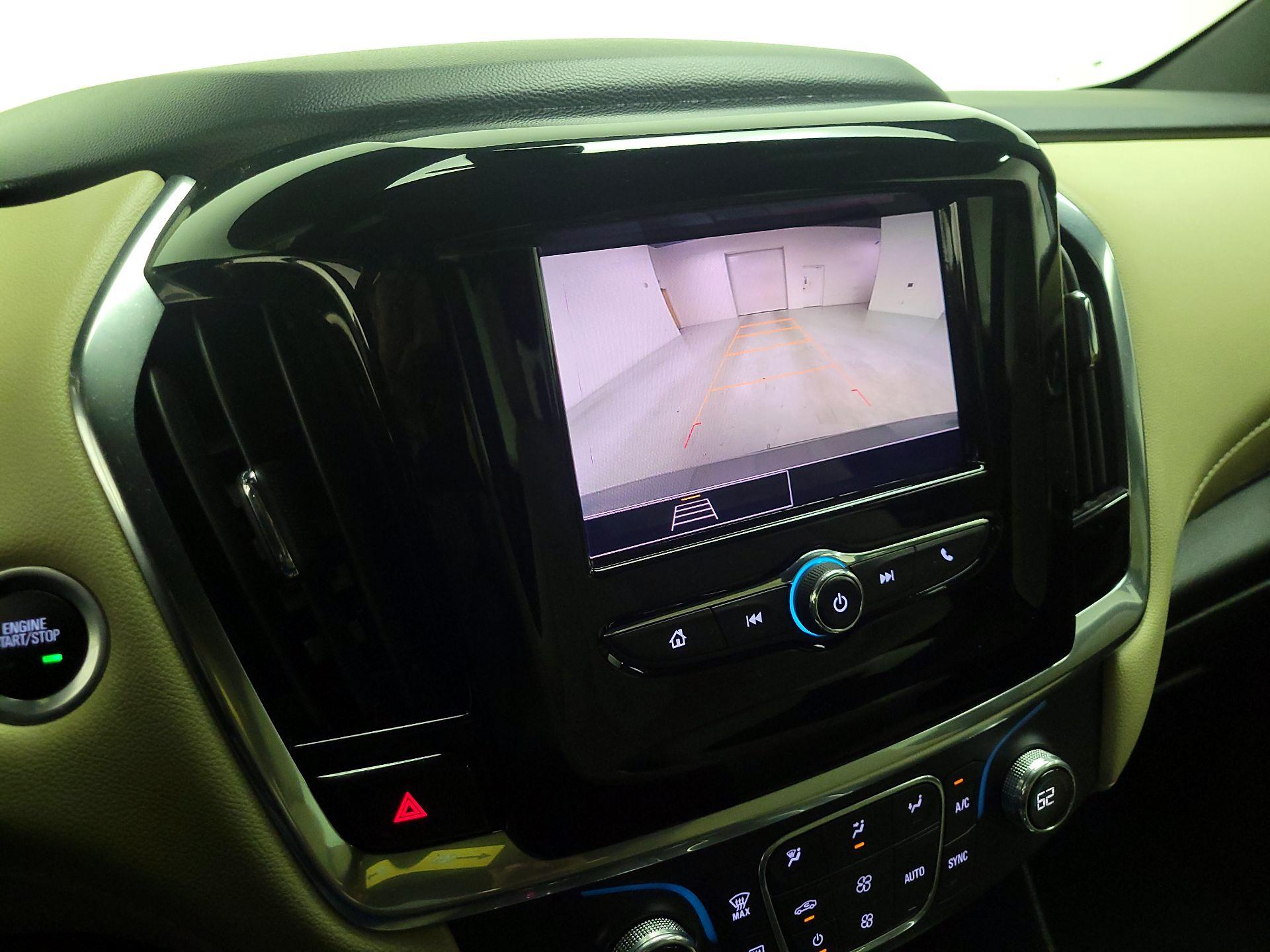 Thumbnail: 2023 Chevrolet Traverse - 14