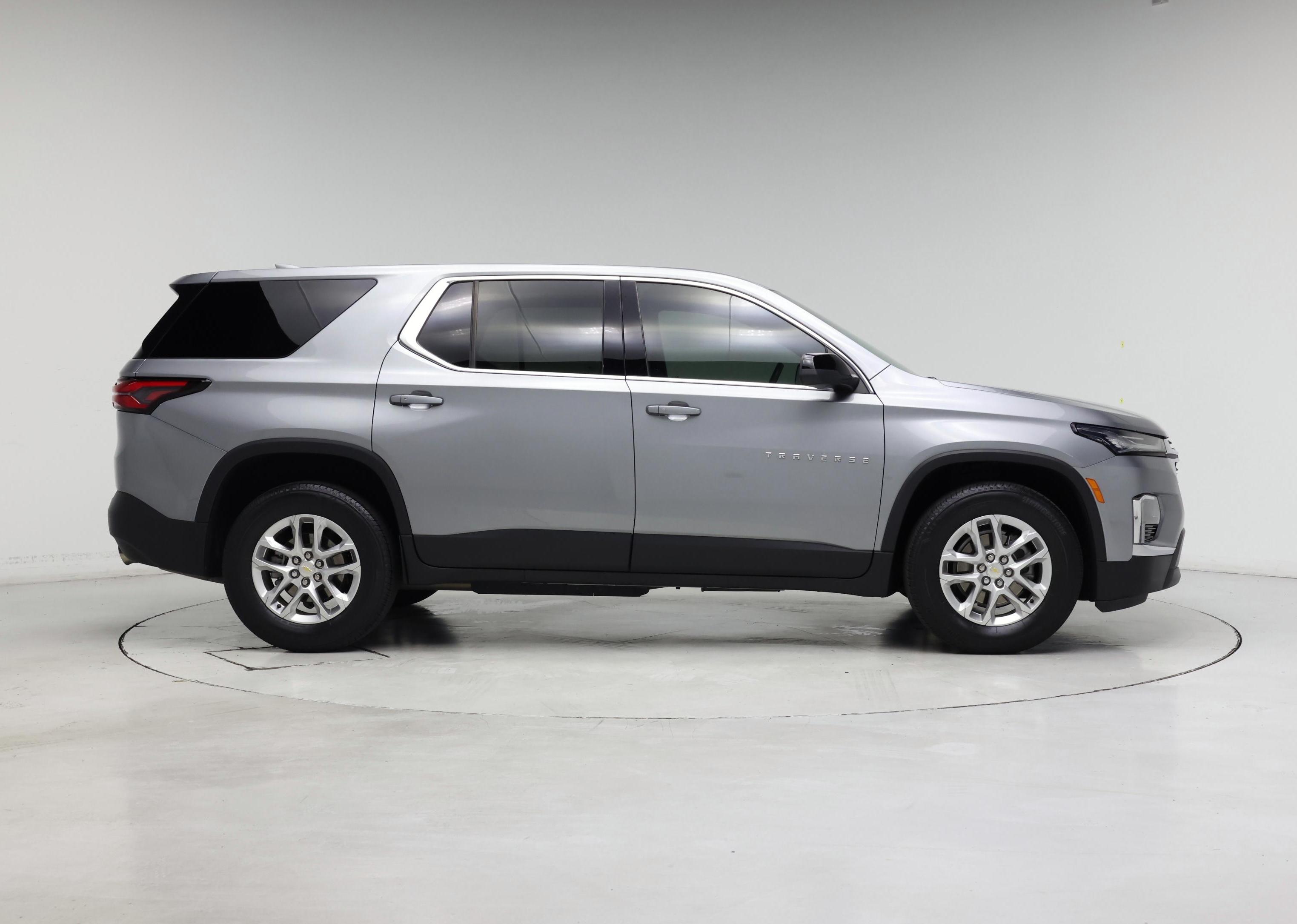 Thumbnail: 2023 Chevrolet Traverse - 7