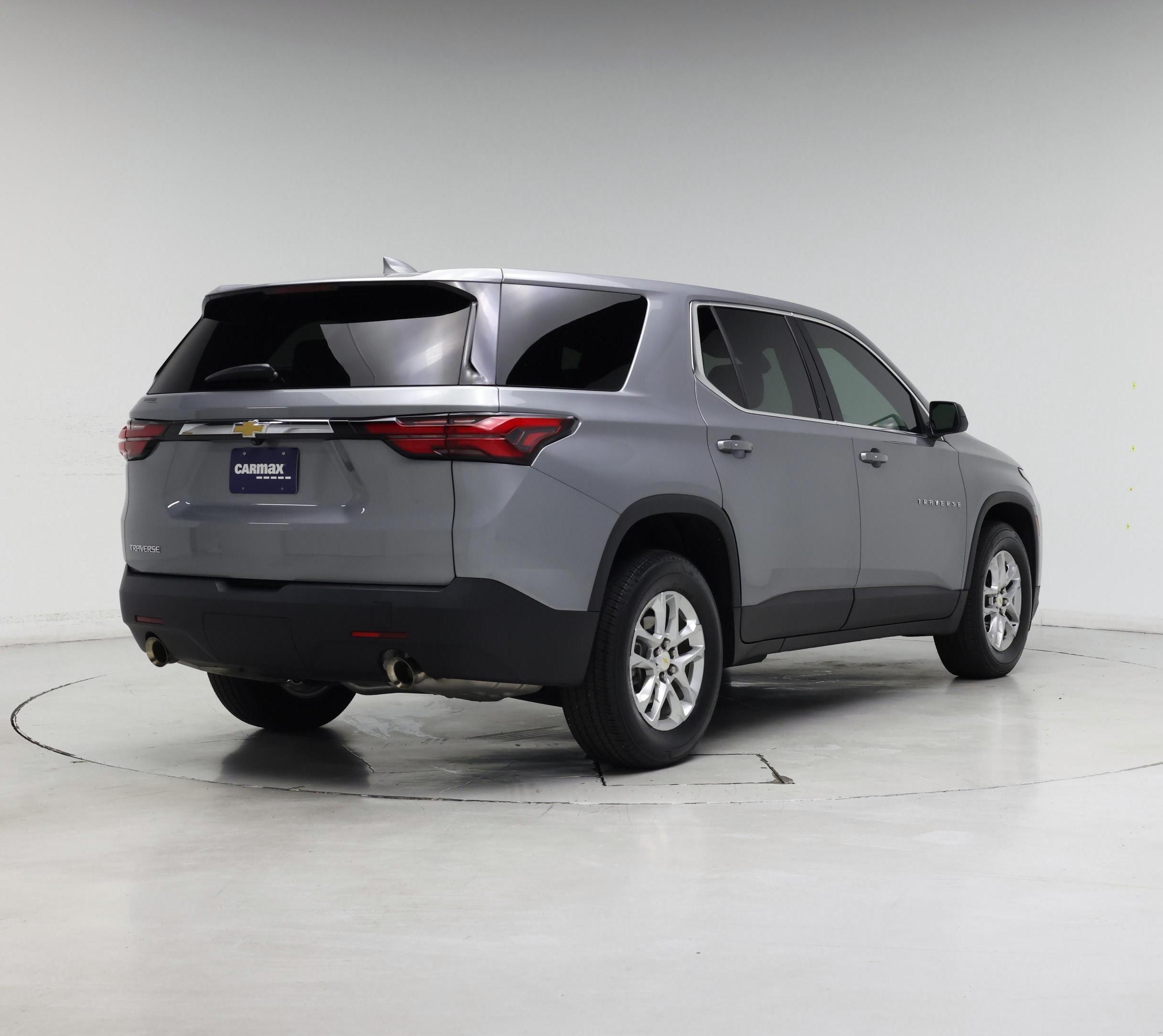 Thumbnail: 2023 Chevrolet Traverse - 8