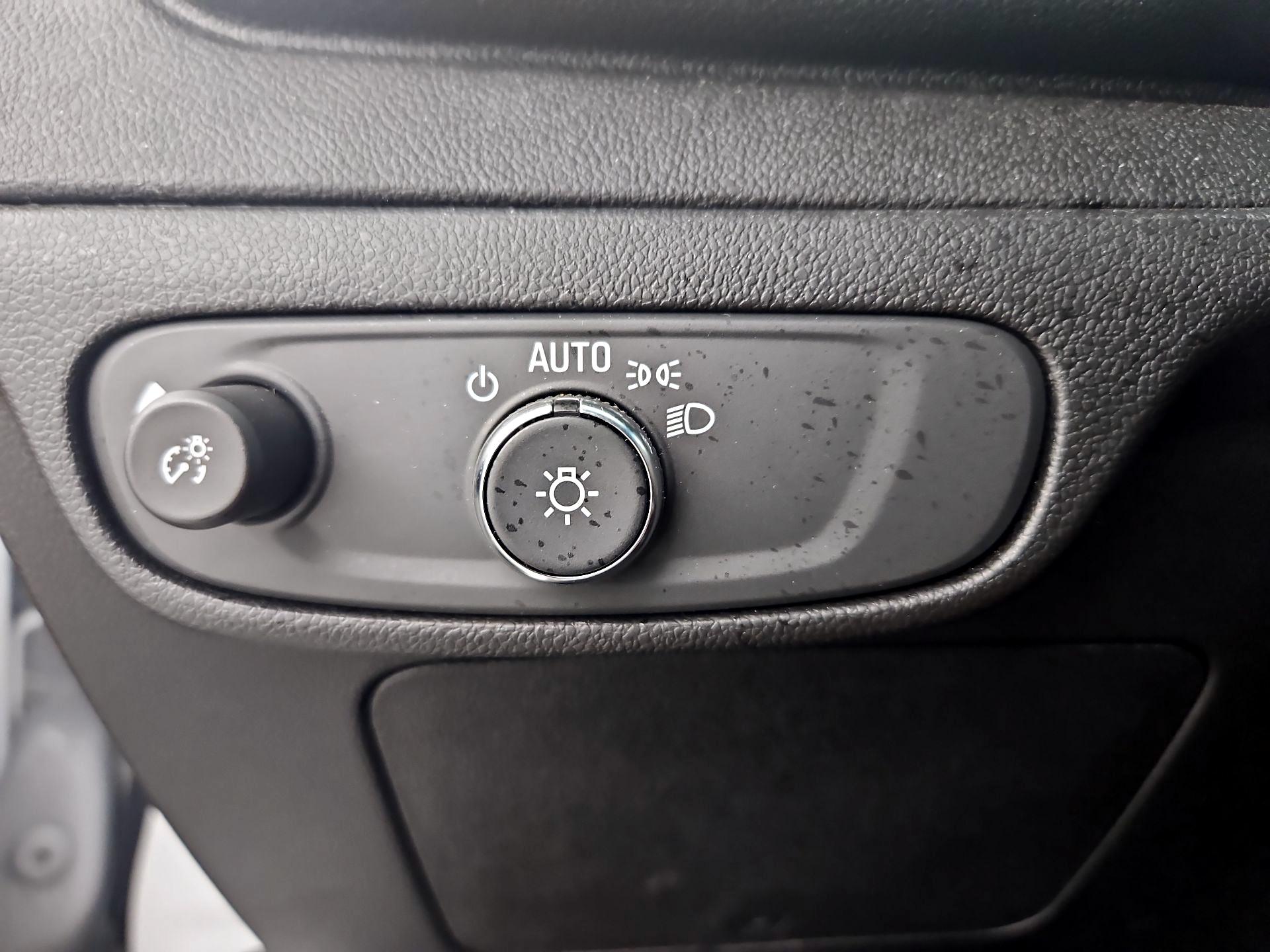 Thumbnail: 2023 Chevrolet Bolt EV - 13