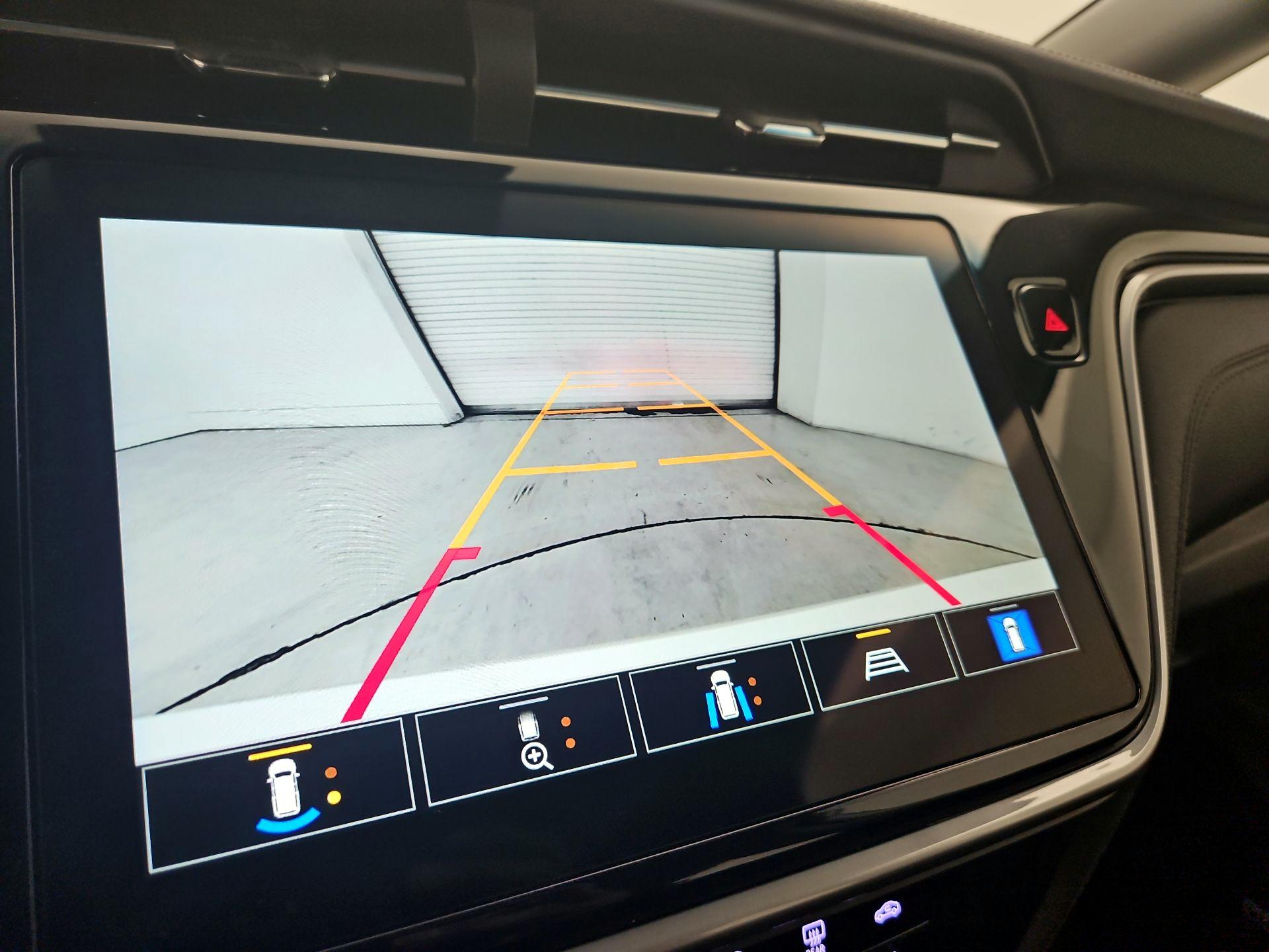 Thumbnail: 2023 Chevrolet Bolt EV - 14