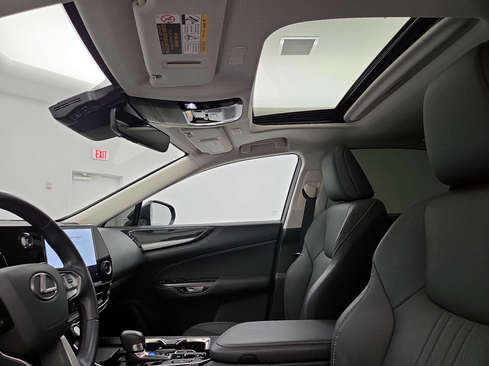Sunroof(s) & Overhead Airbags