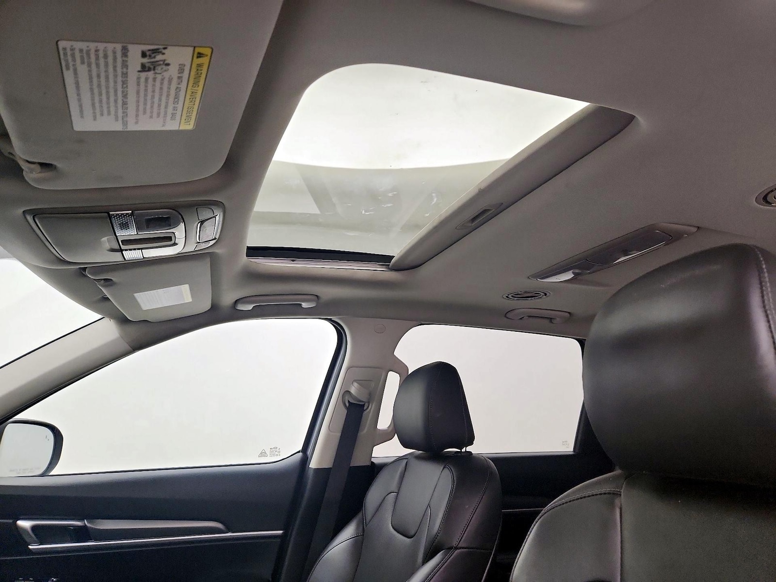 Sunroof(s) & Overhead Airbags
