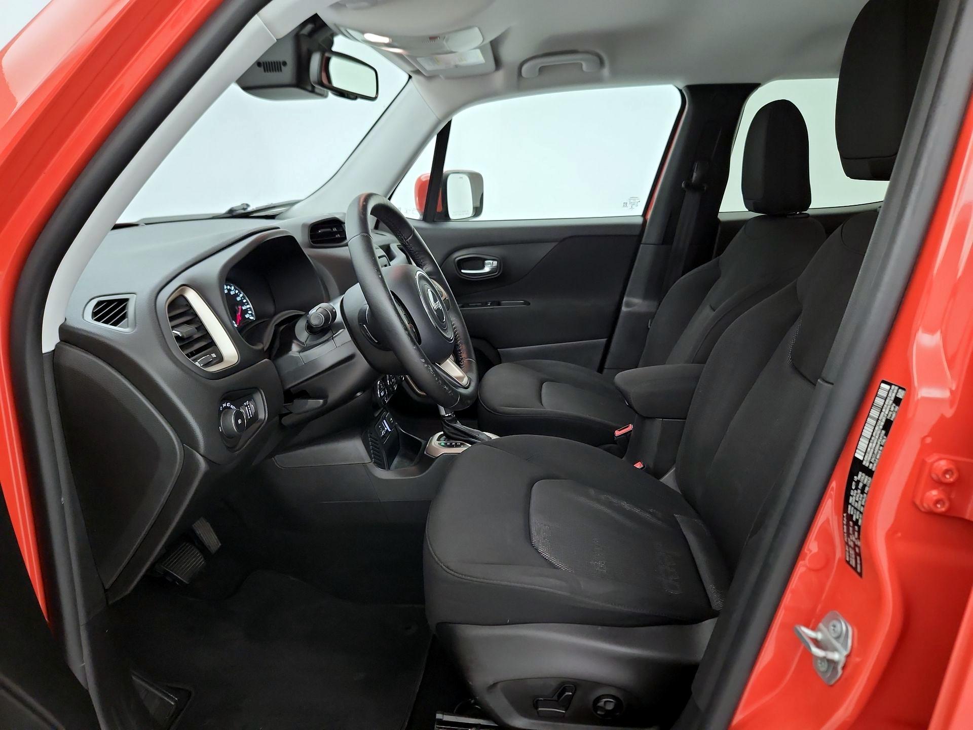 Thumbnail: 2017 Jeep Renegade - 11