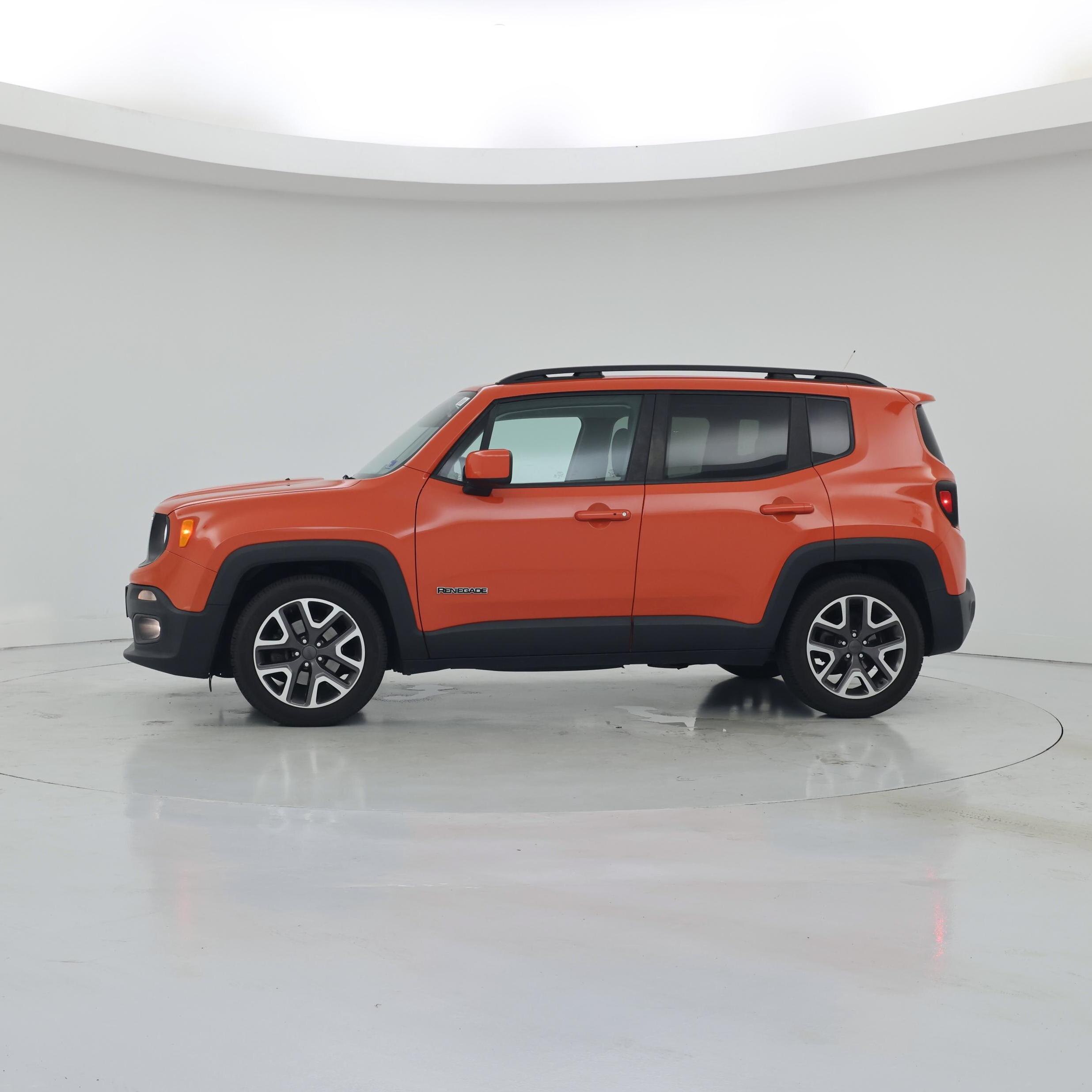 Thumbnail: 2017 Jeep Renegade - 3