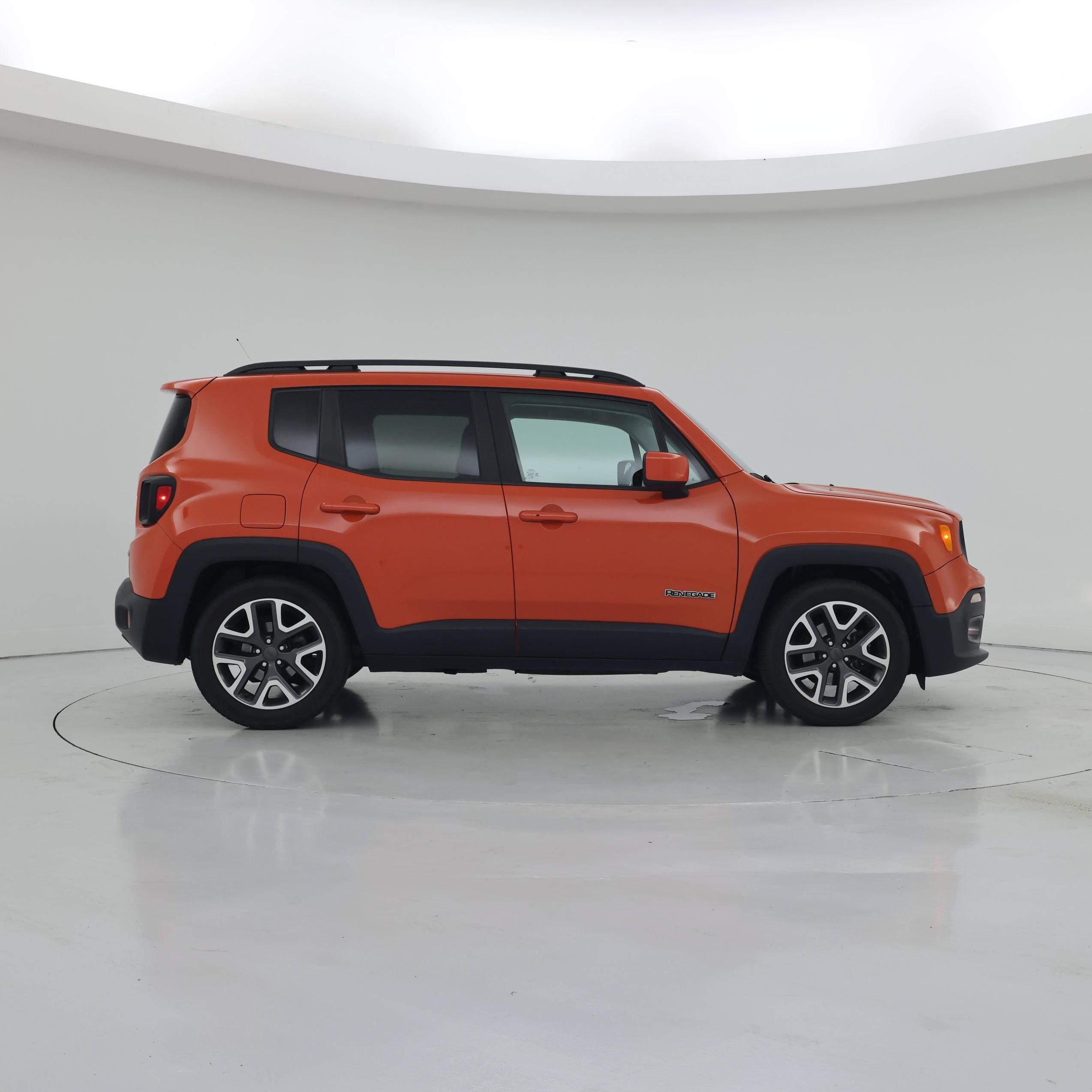 Thumbnail: 2017 Jeep Renegade - 7