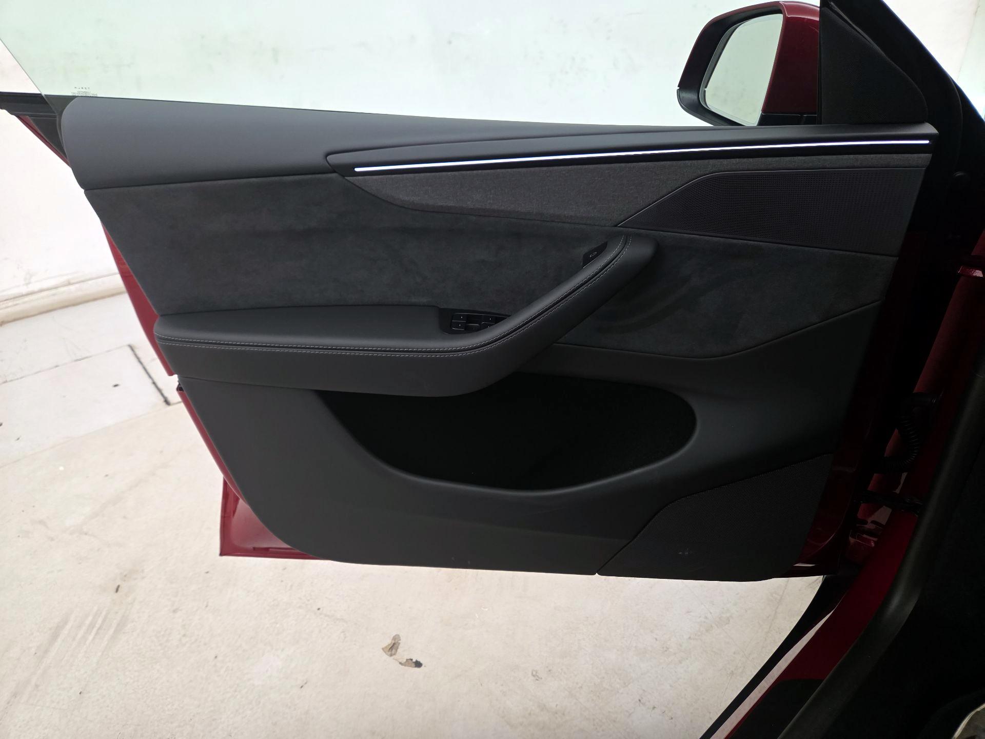 Thumbnail: 2026 Tesla Model Y - 12
