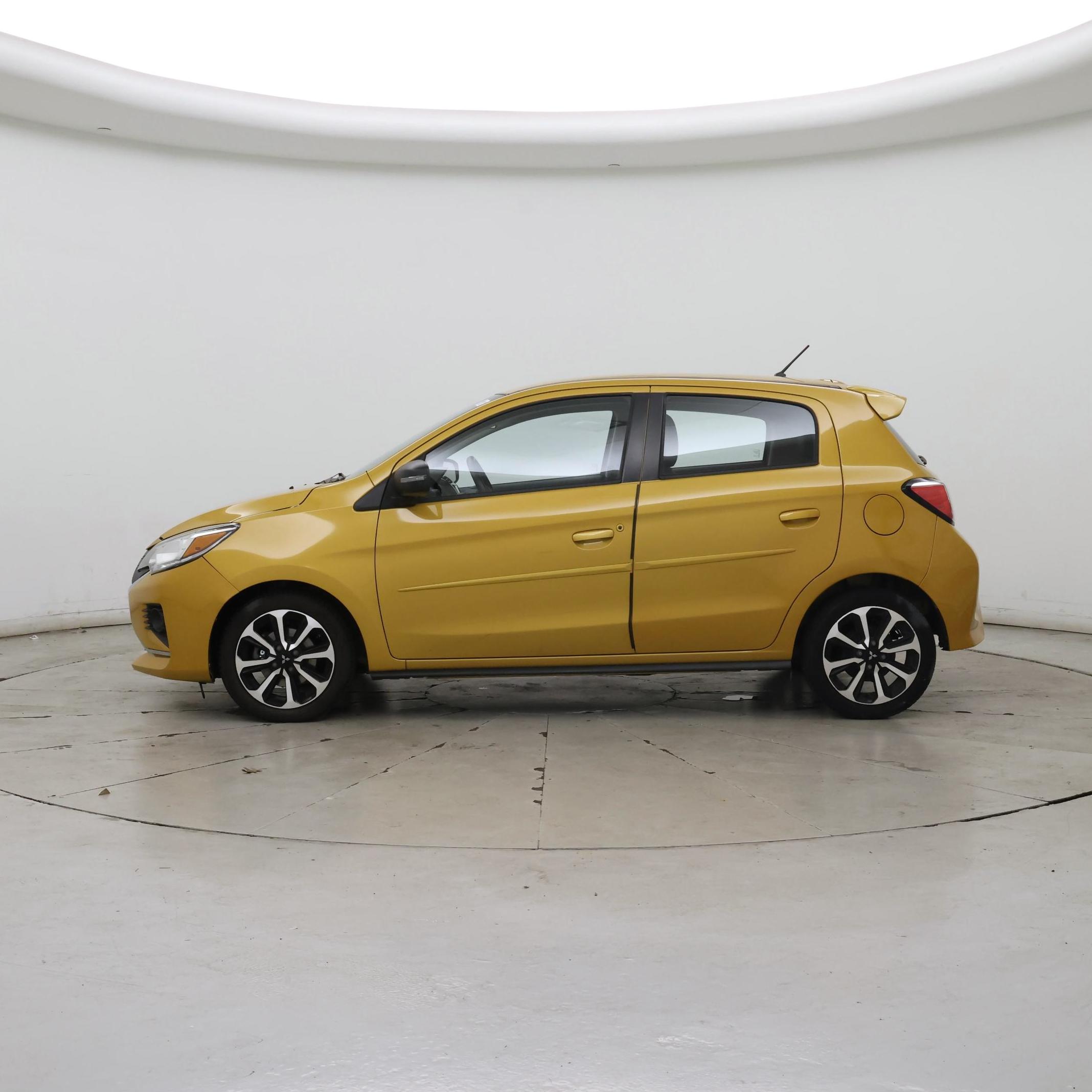 Thumbnail: 2022 Mitsubishi Mirage - 3