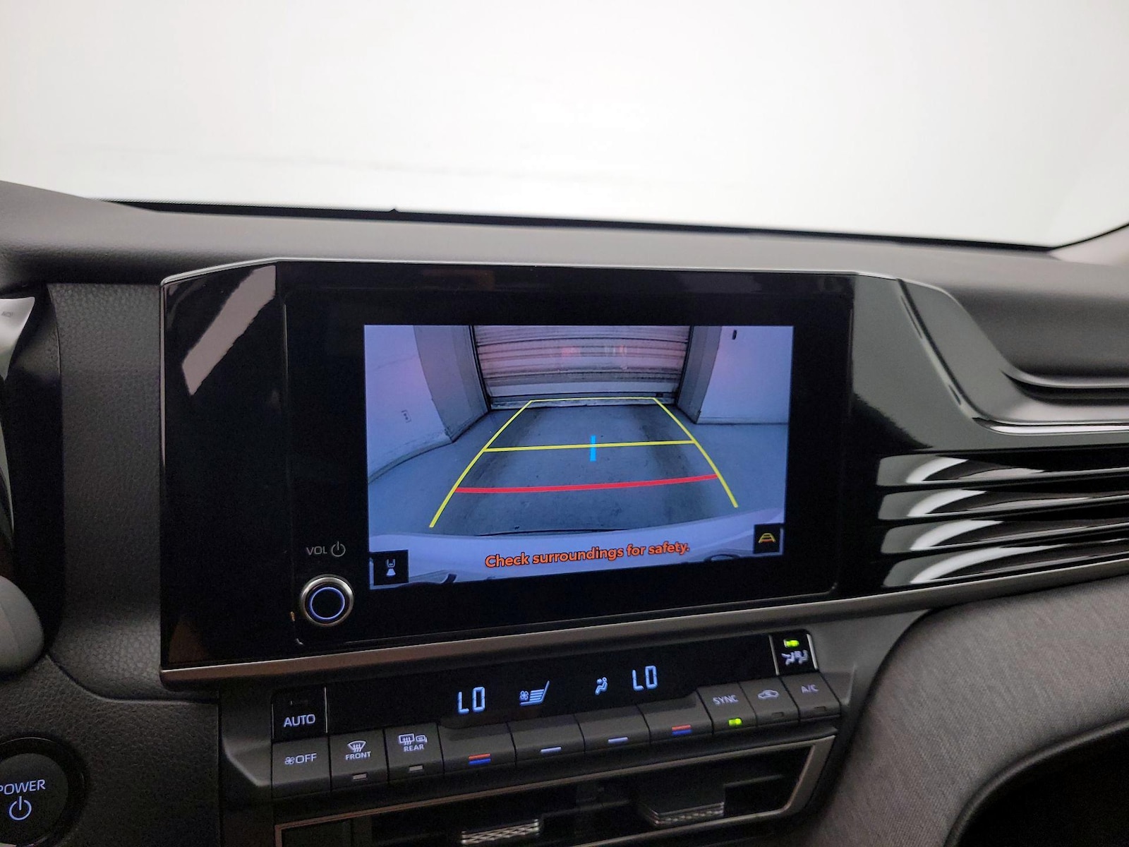 2026 Toyota Camry LE - Photo 15