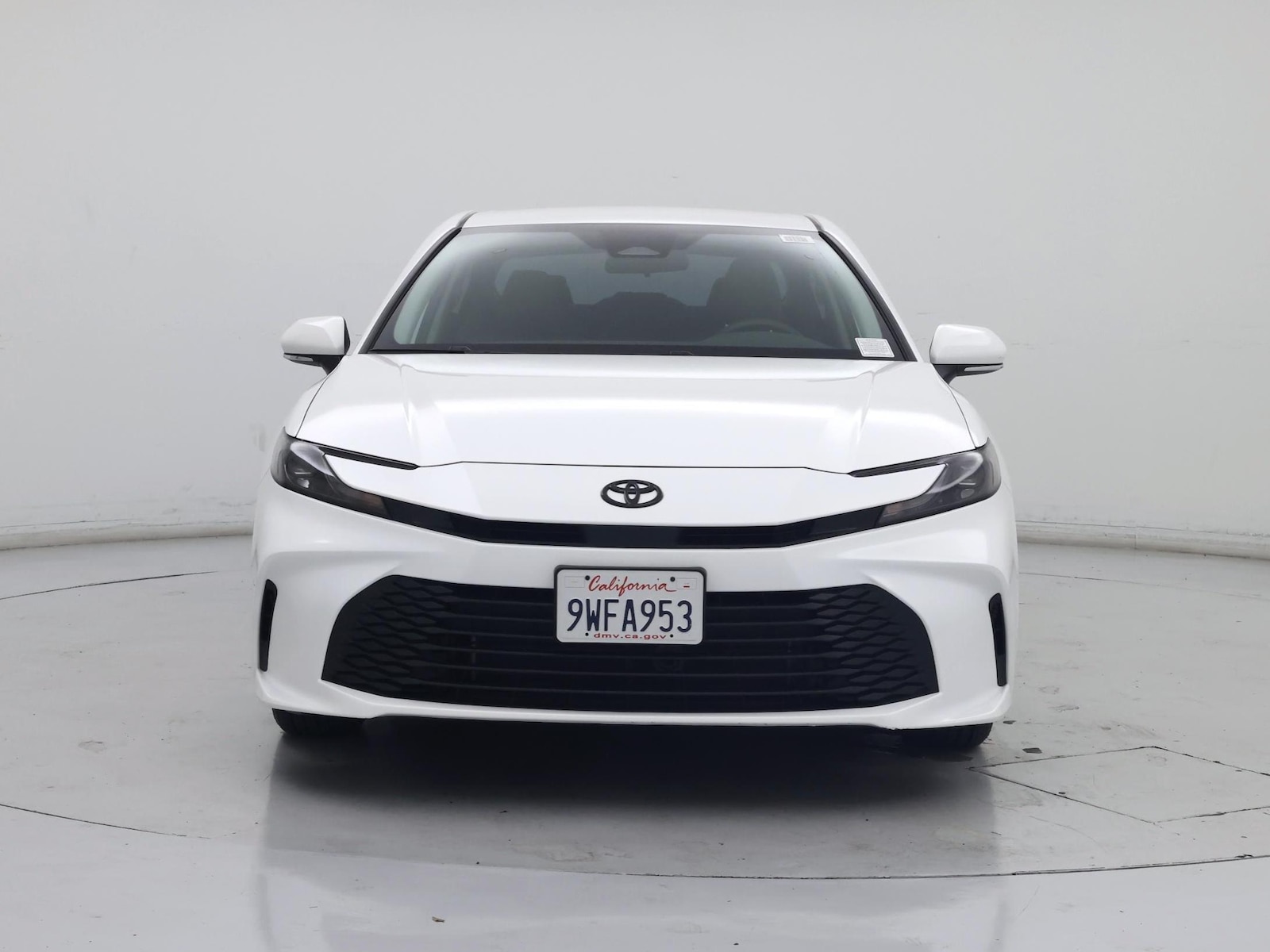 2026 Toyota Camry LE - Photo 6