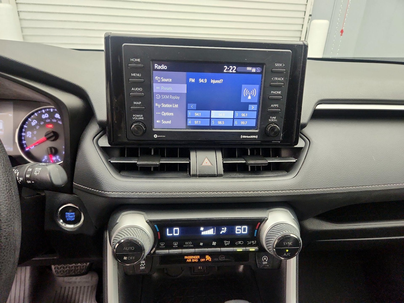 2021 Toyota RAV4 XLE - Photo 16