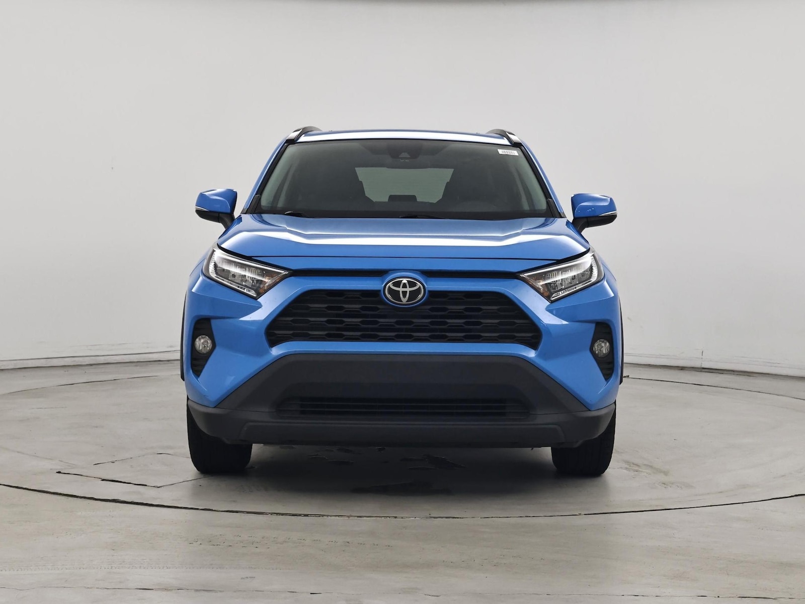 2021 Toyota RAV4 XLE - Photo 6