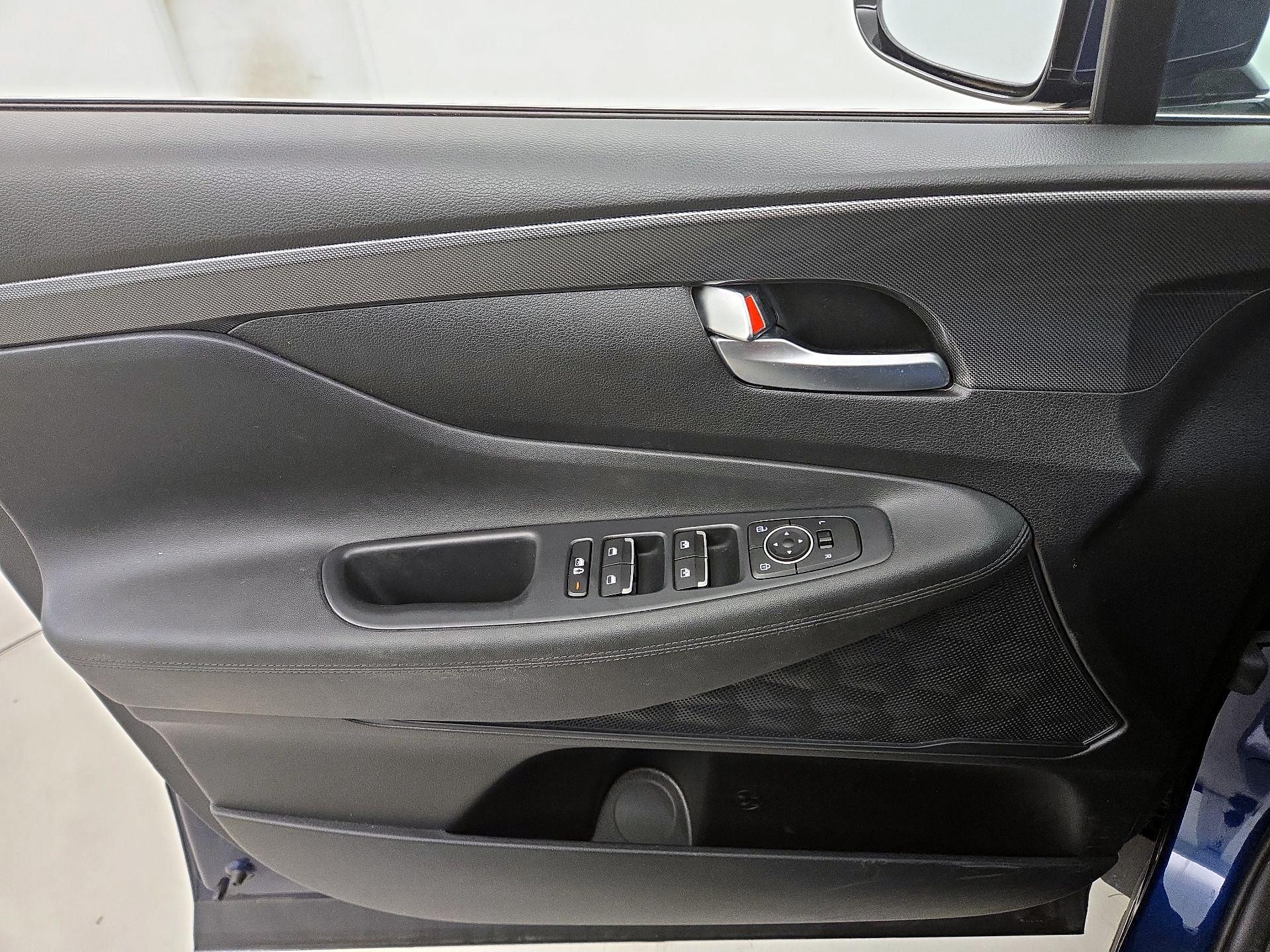 Thumbnail: 2023 Hyundai Santa Fe - 12