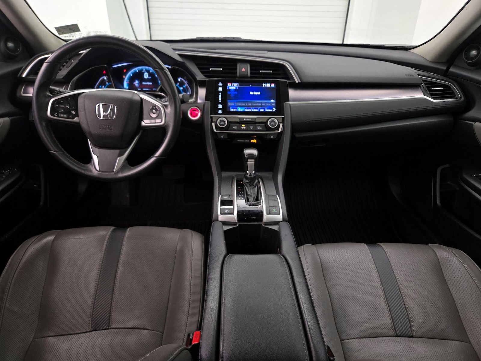 2018 Honda Civic Touring - Photo 10