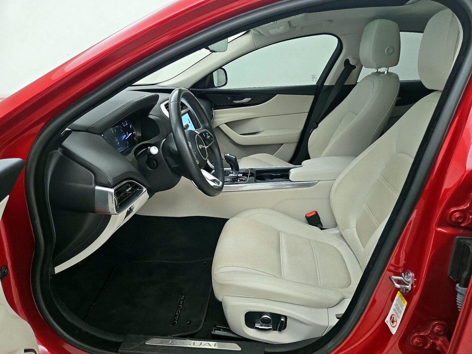 Power Seat(s) & Leather Seats