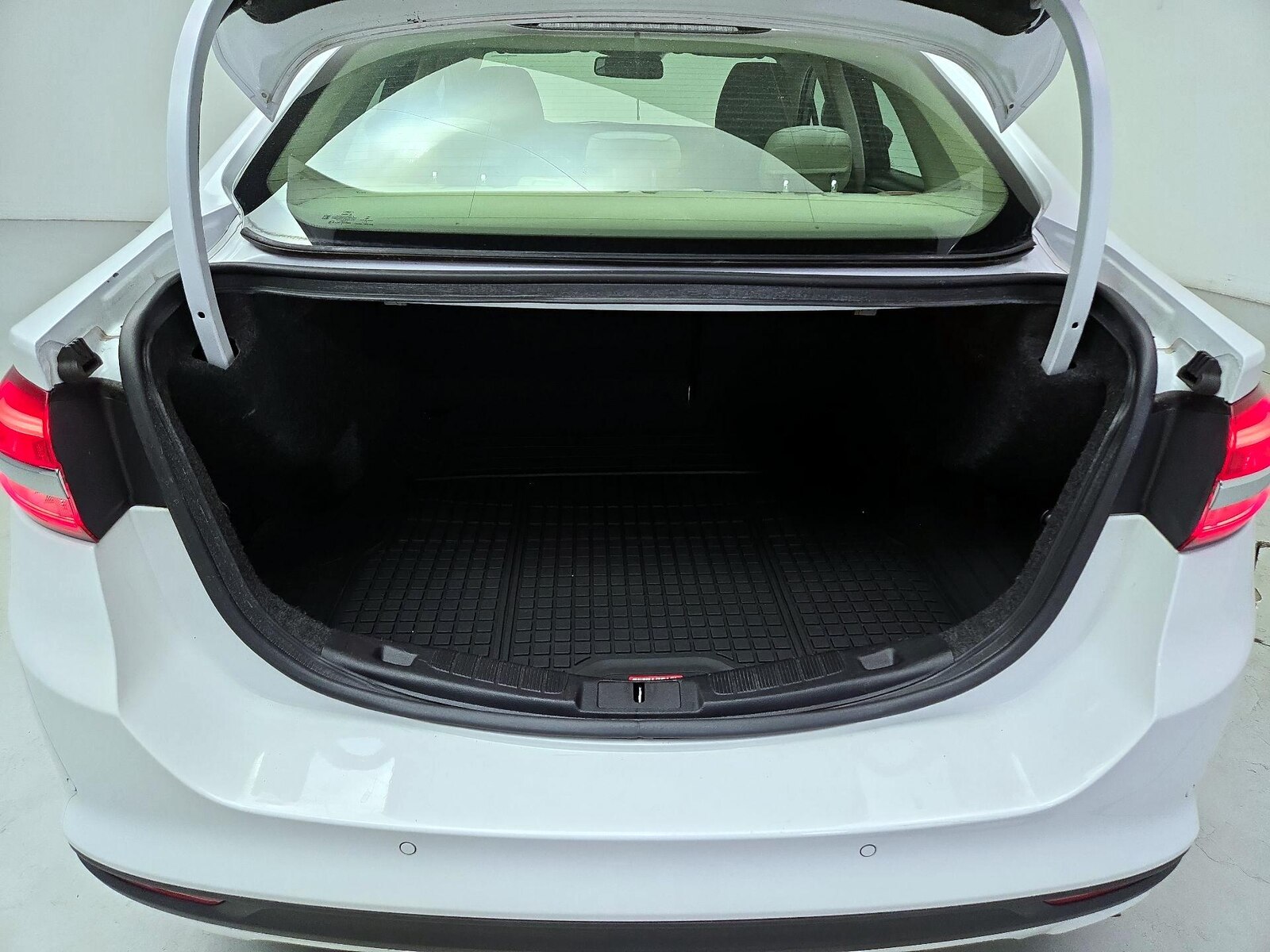 2018 Ford Fusion SE - Photo 21