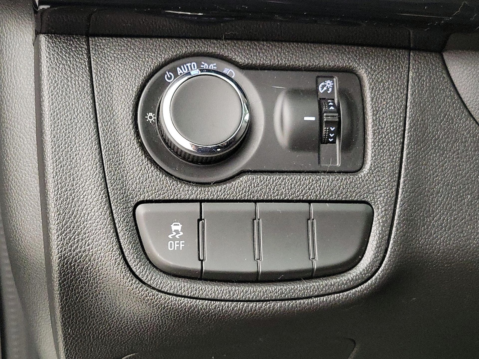 2021 Chevrolet Spark 1LT - Photo 14