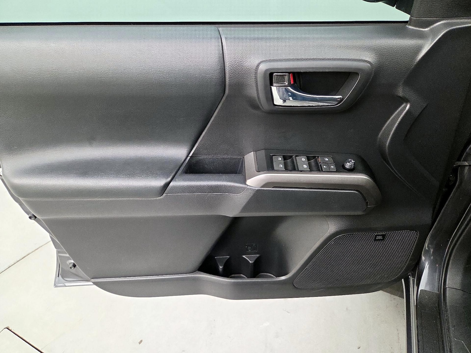 2023 Toyota Tacoma Limited - Photo 13