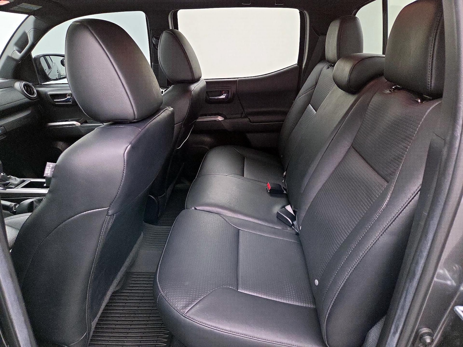 2023 Toyota Tacoma Limited - Photo 22