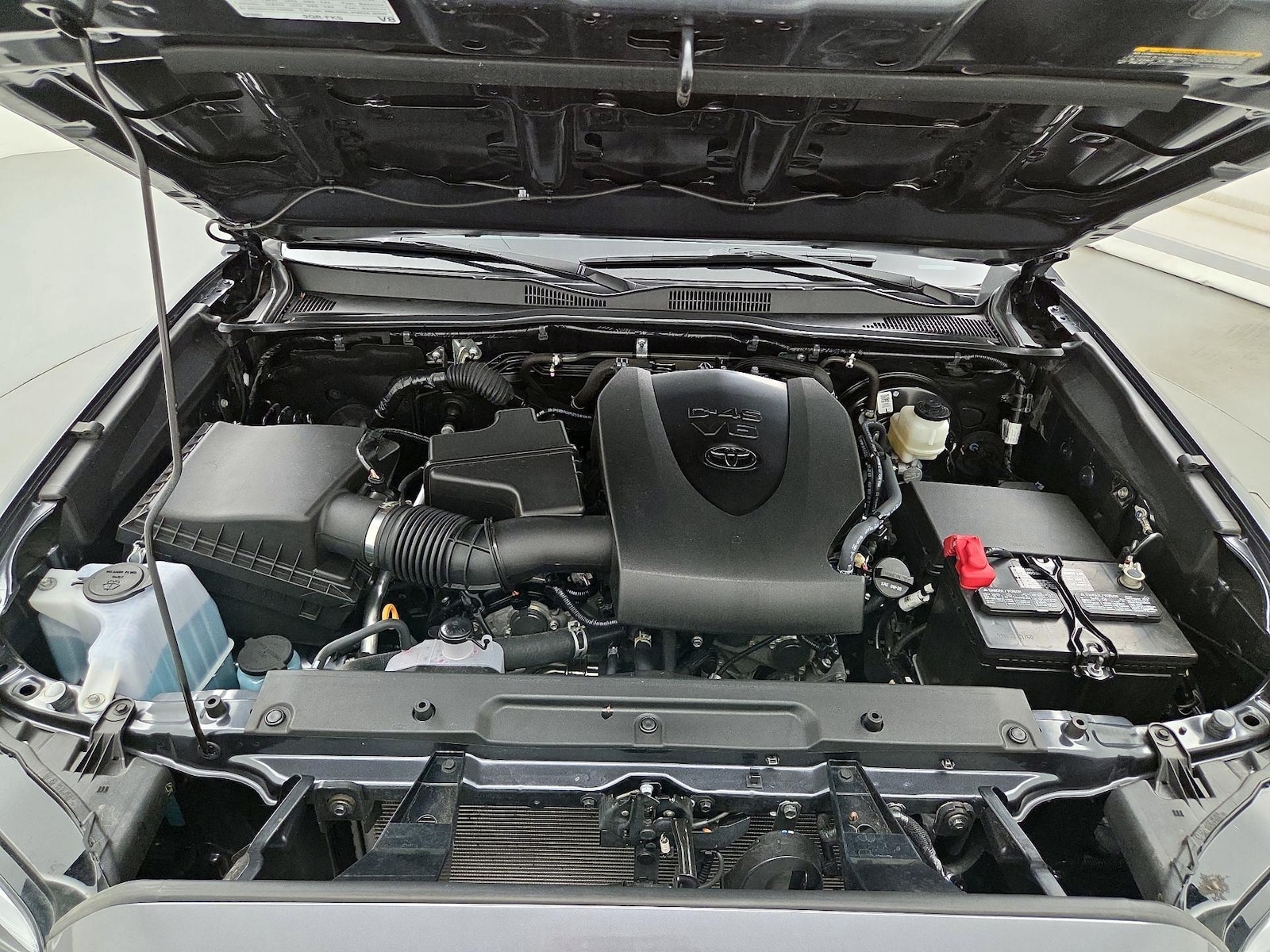 2023 Toyota Tacoma Limited - Photo 24