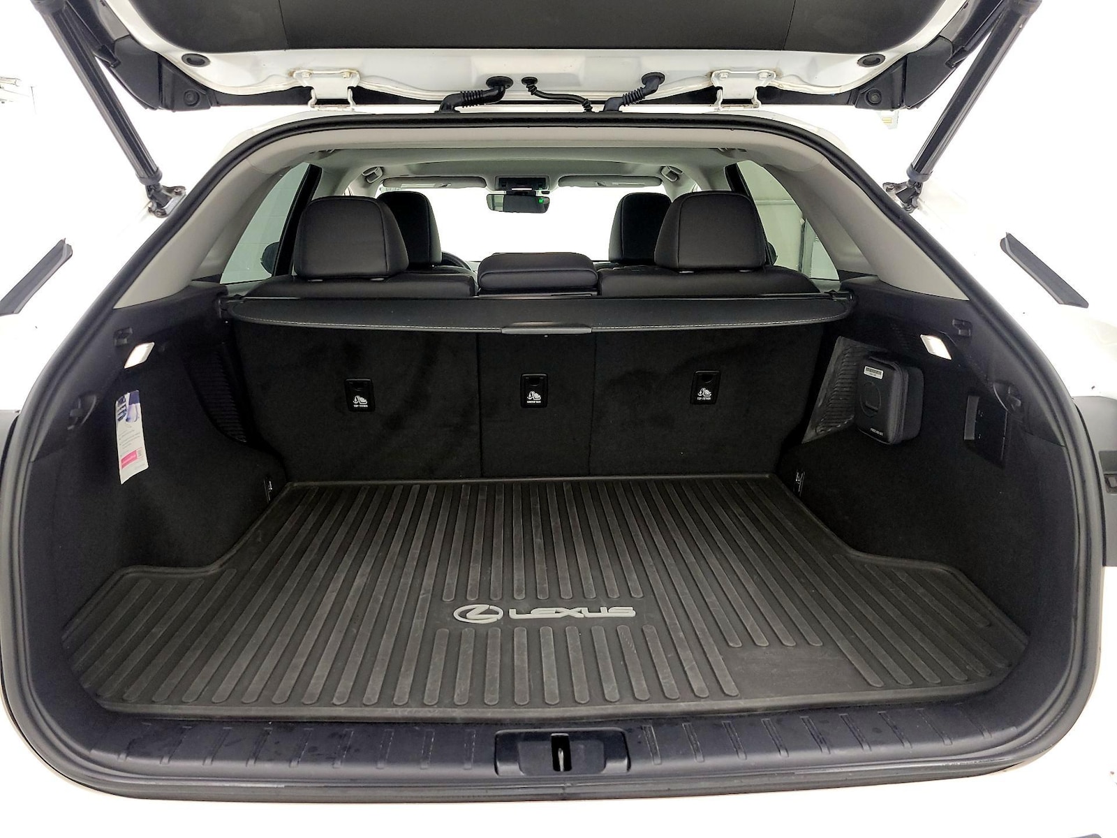 2022 Lexus RX Hybrid 450h - Photo 22